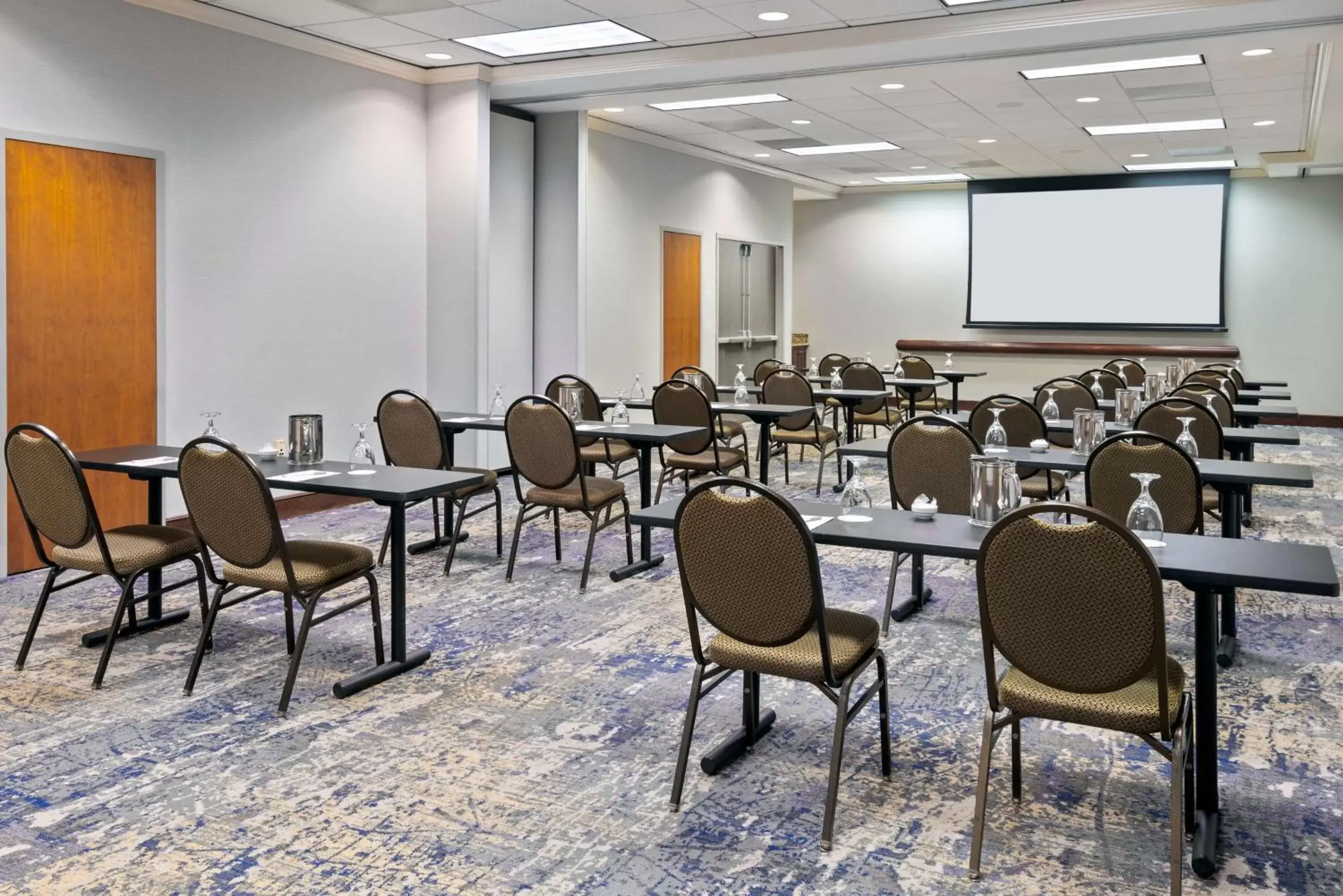 Meeting/conference room in Hampton Inn & Suites Country Club Plaza