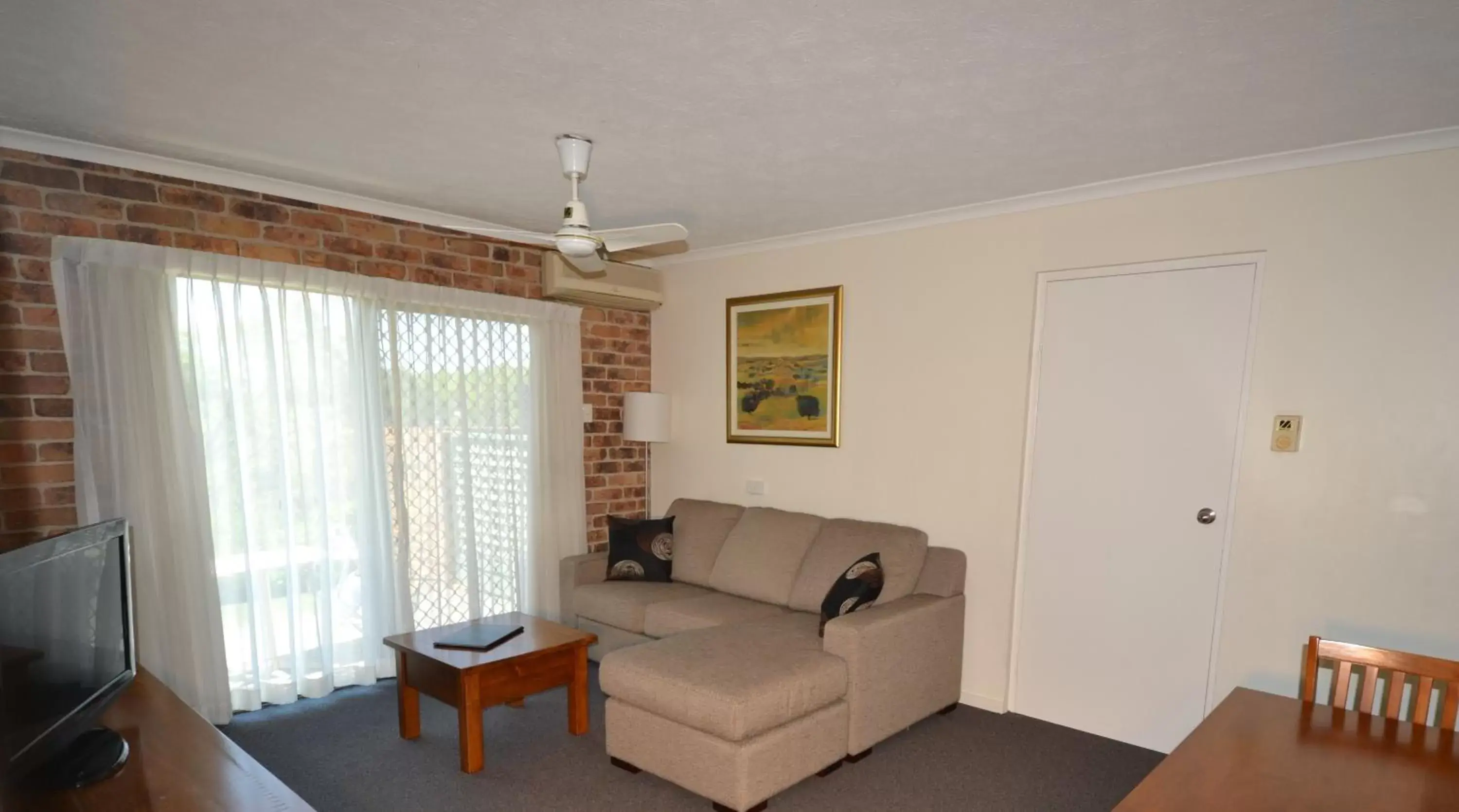 Living room, Seating Area in Toowong Villas