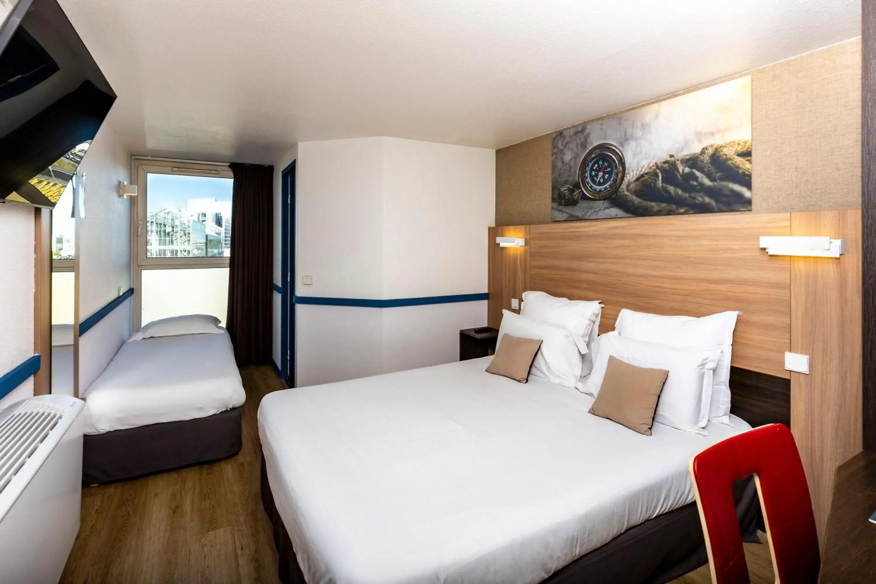 Triple Room with 1 Double Bed and 1 Single Bed in ibis Styles Colombes Paris Ouest (Ouverture Octobre 2025) Triple Room with 1 Double Bed and 1 Single Bed in ibis Styles Colombes Paris Ouest (Ouverture Octobre 2025)