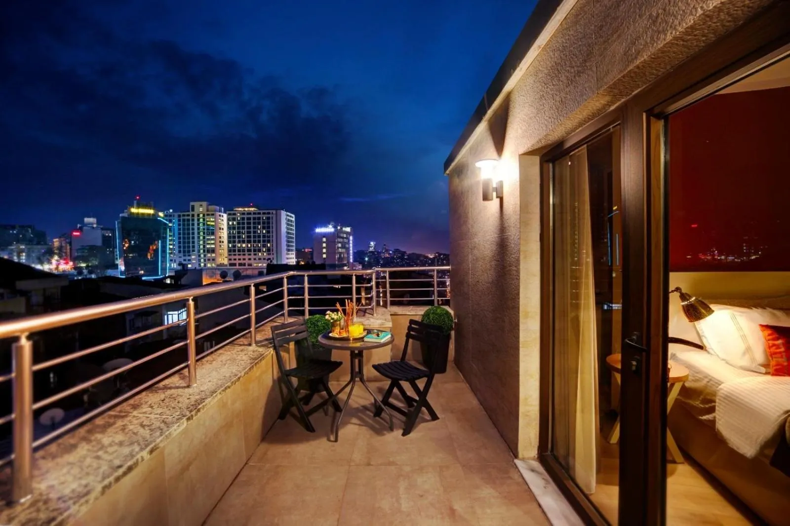 Patio in The Fox Hotel