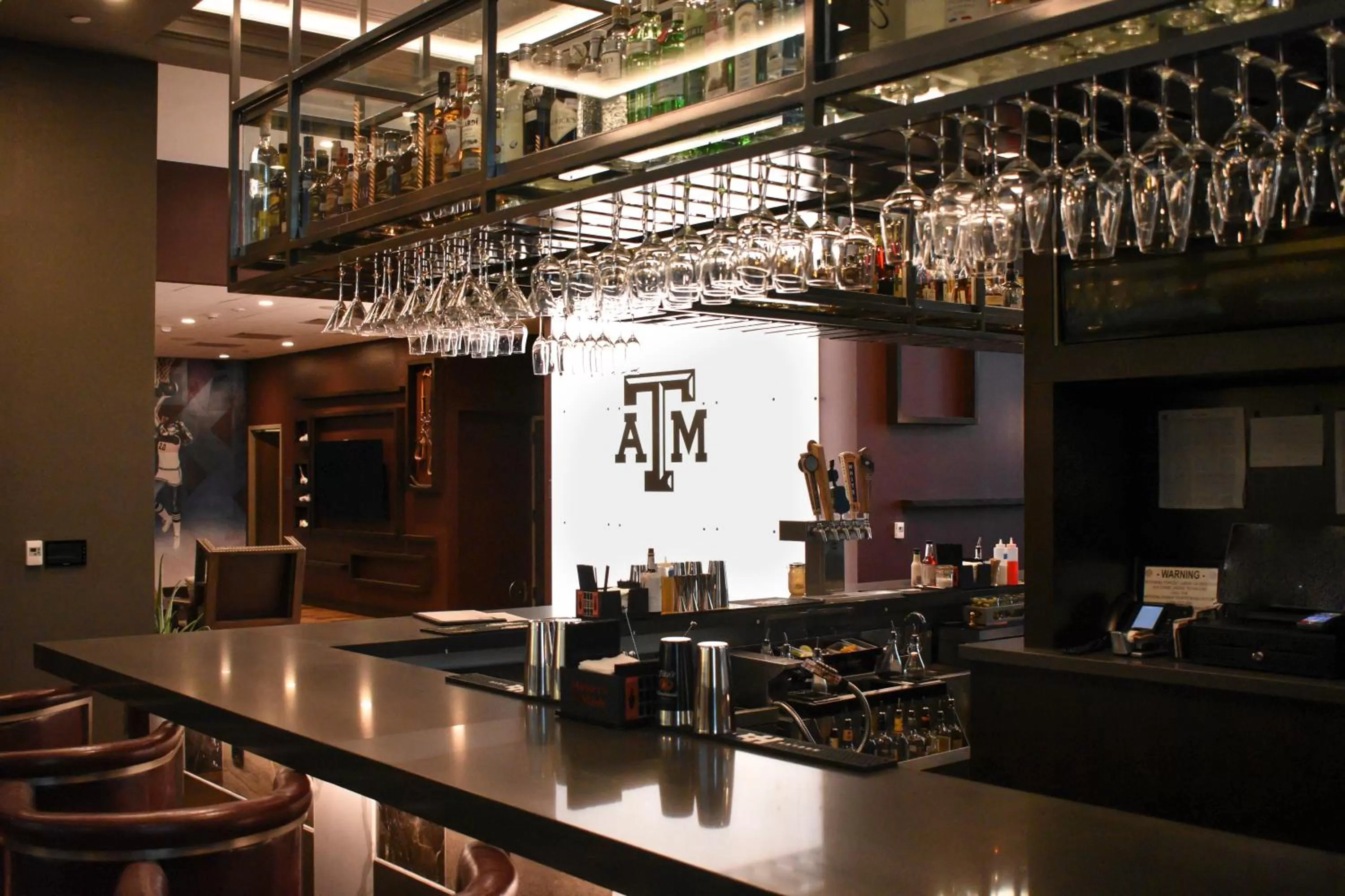 Lounge or bar in Texas A&M Hotel and Conference Center