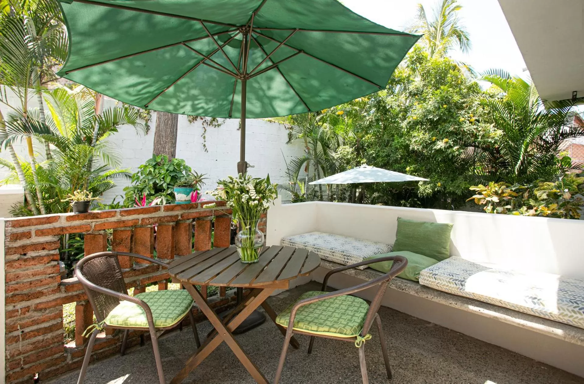 Dining area in Casitas Miramar Puerto Vallarta Malecón