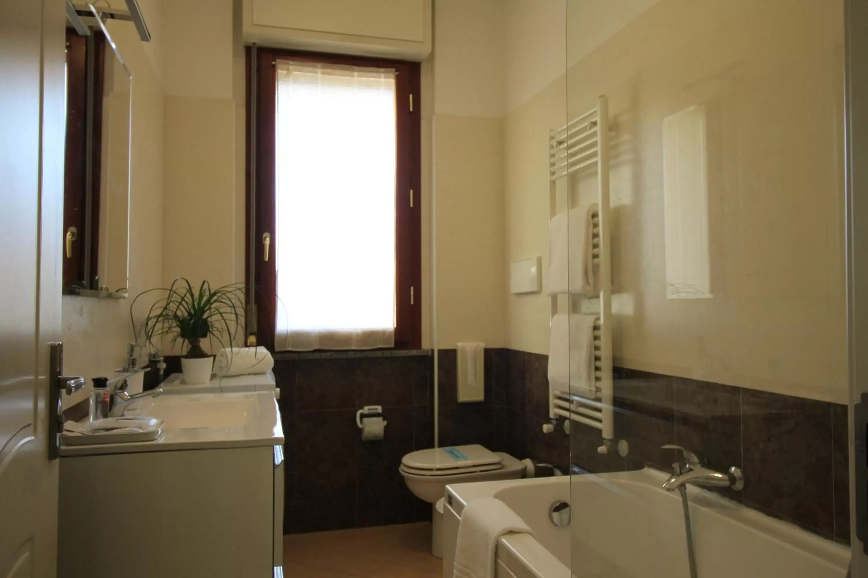 Bathroom in HQ Aparthotel Milano Inn - Smart Suites