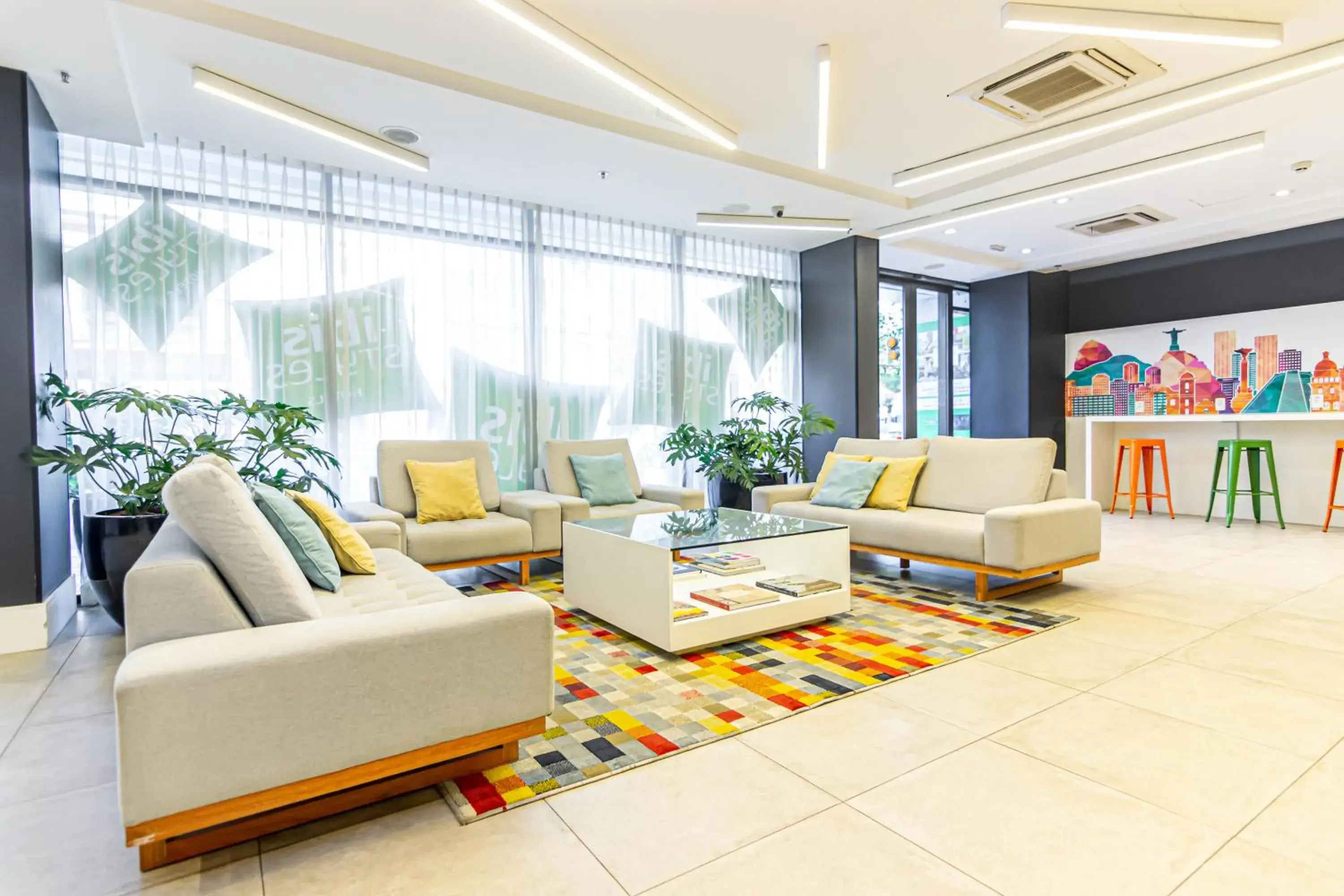 On site, Lobby/Reception in Ibis Styles RJ Botafogo