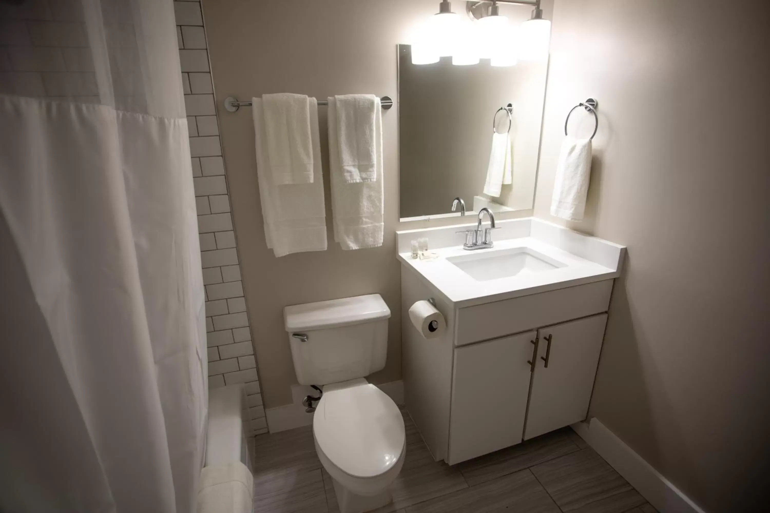 Bathroom in Georgetown Residences by LuxUrban