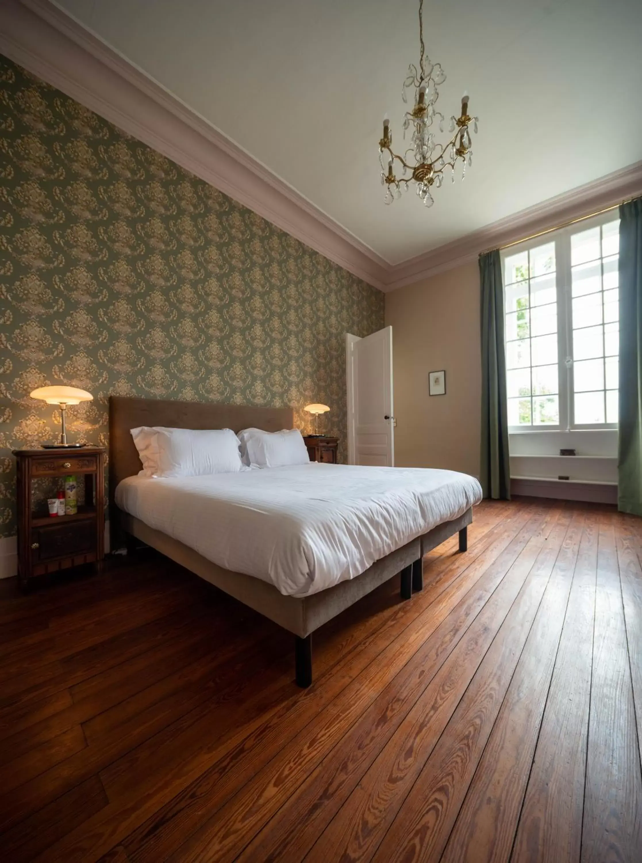 Bed in Château Destinée