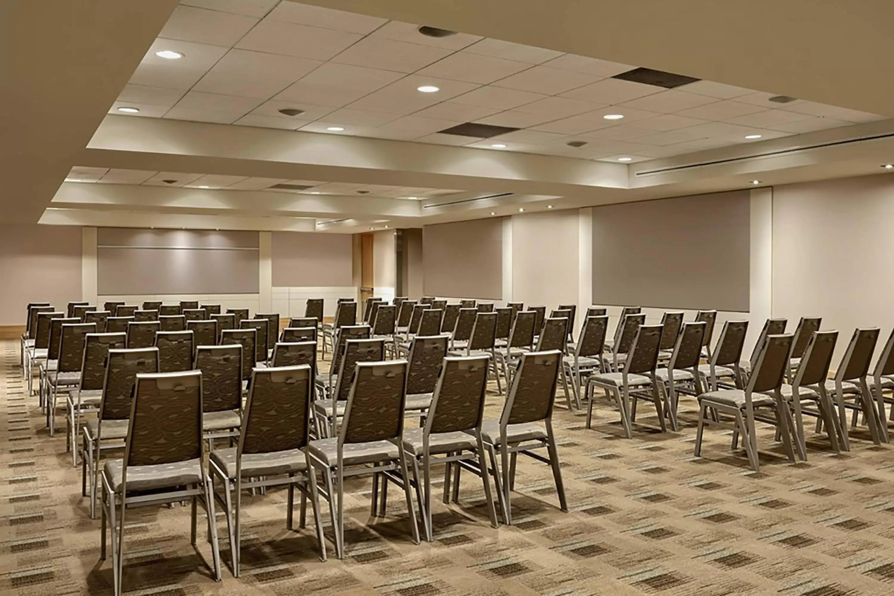 Meeting/conference room in The Westin Calgary