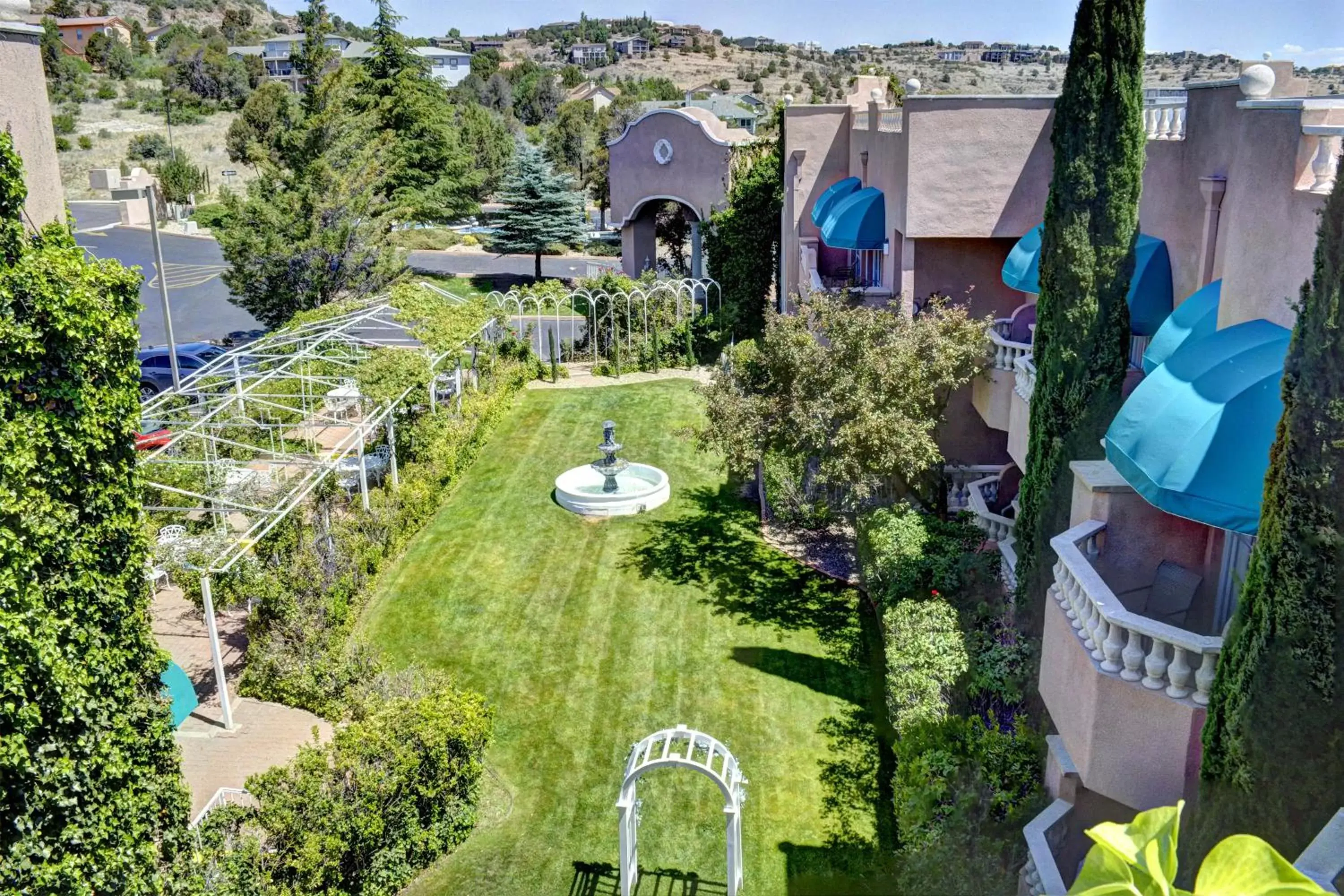 Patio, Bird's-eye View in Forest Villas Hotel