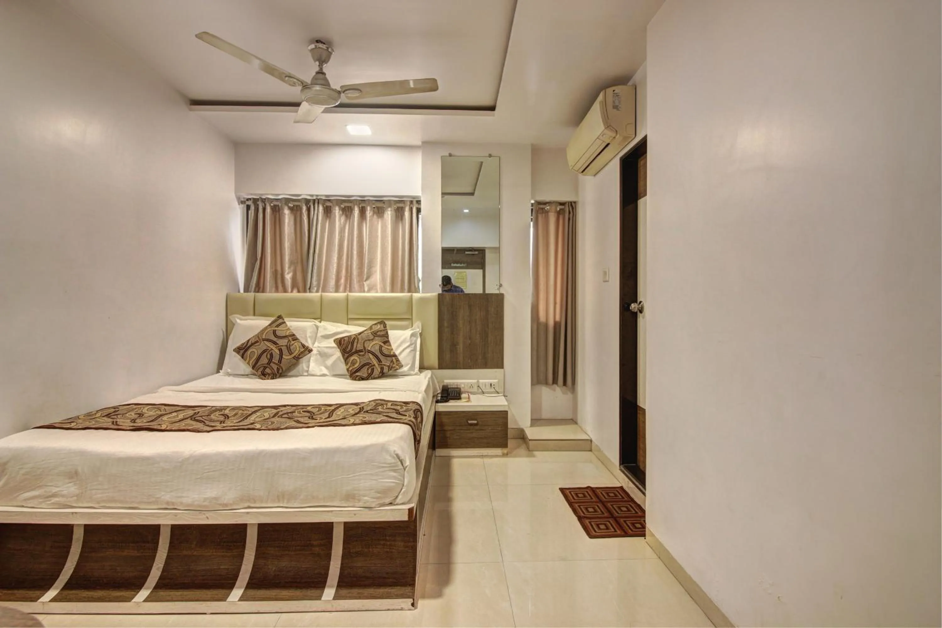 Bed in Hotel City View