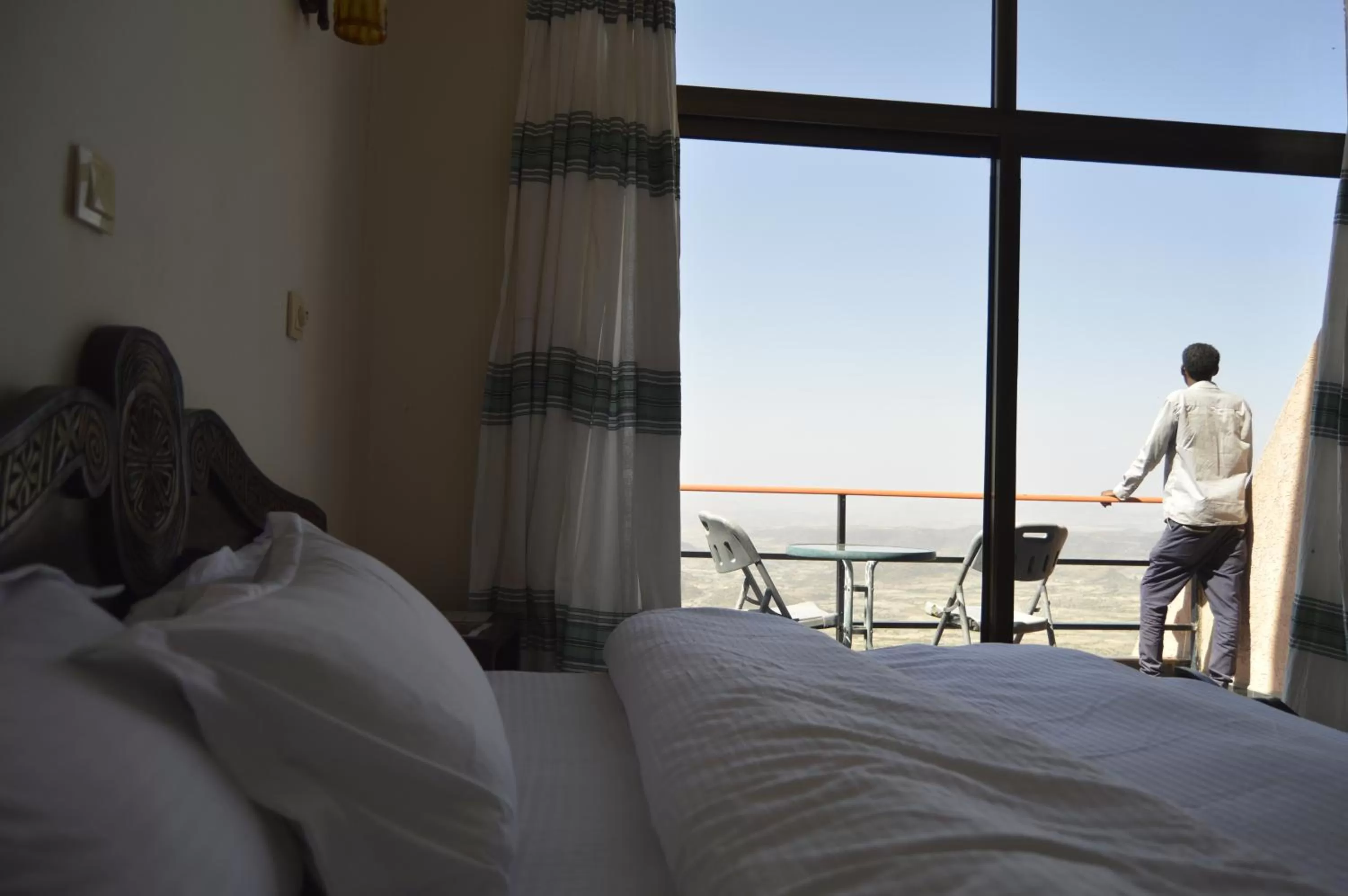 Garden view, Bed in Panoramic View Hotel