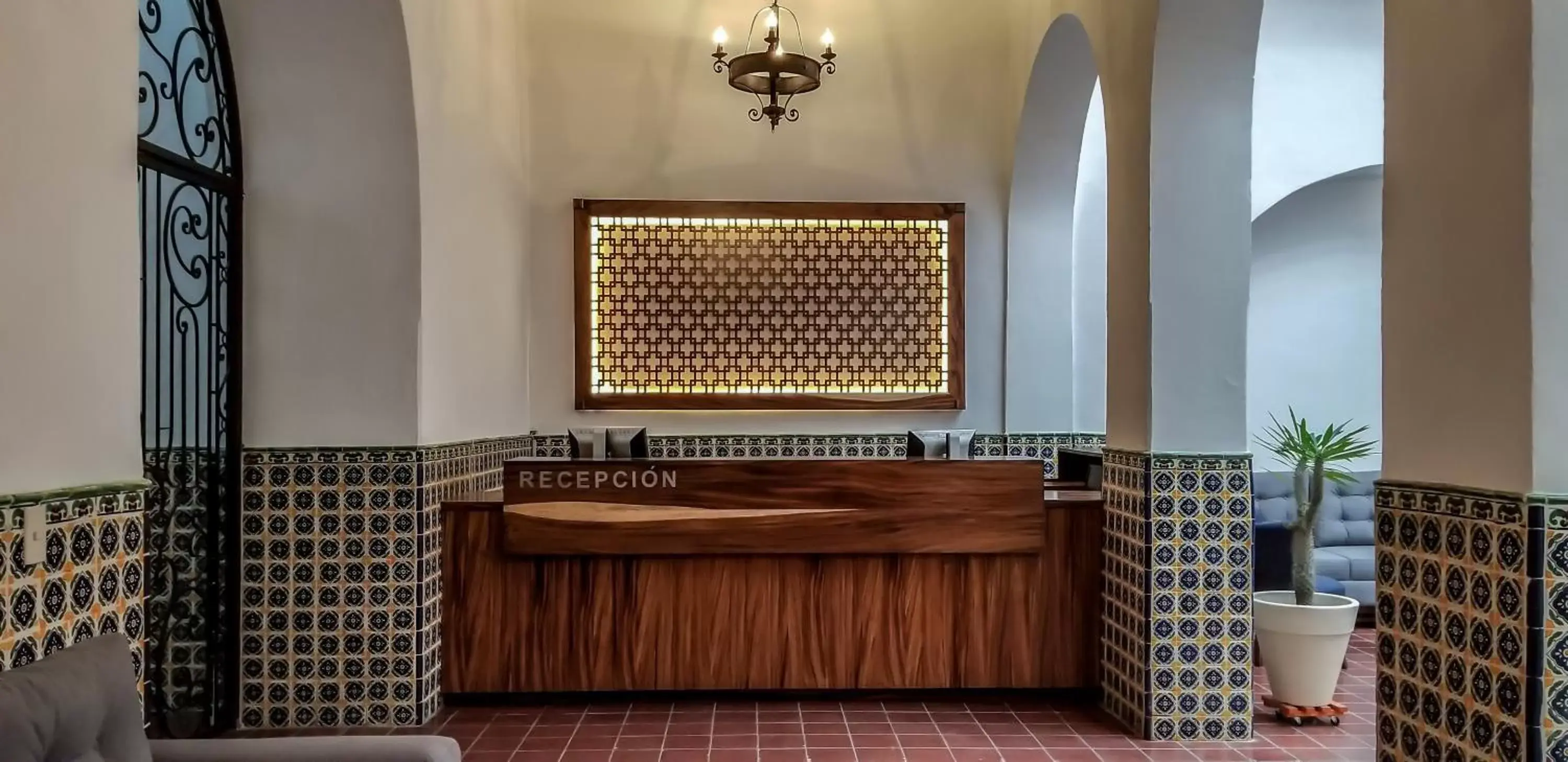 Lobby or reception, Bathroom in Hotel Real de Castilla