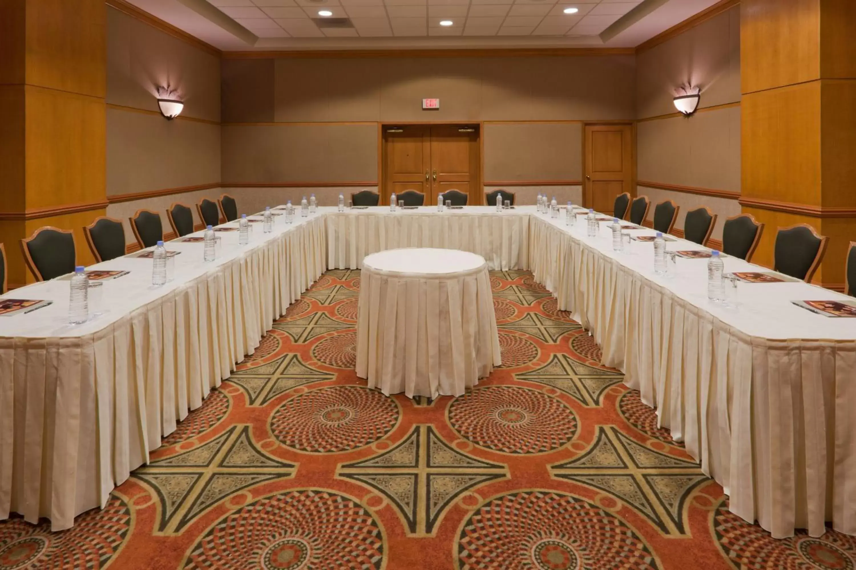 Meeting/conference room in Crowne Plaza Torreon, an IHG Hotel