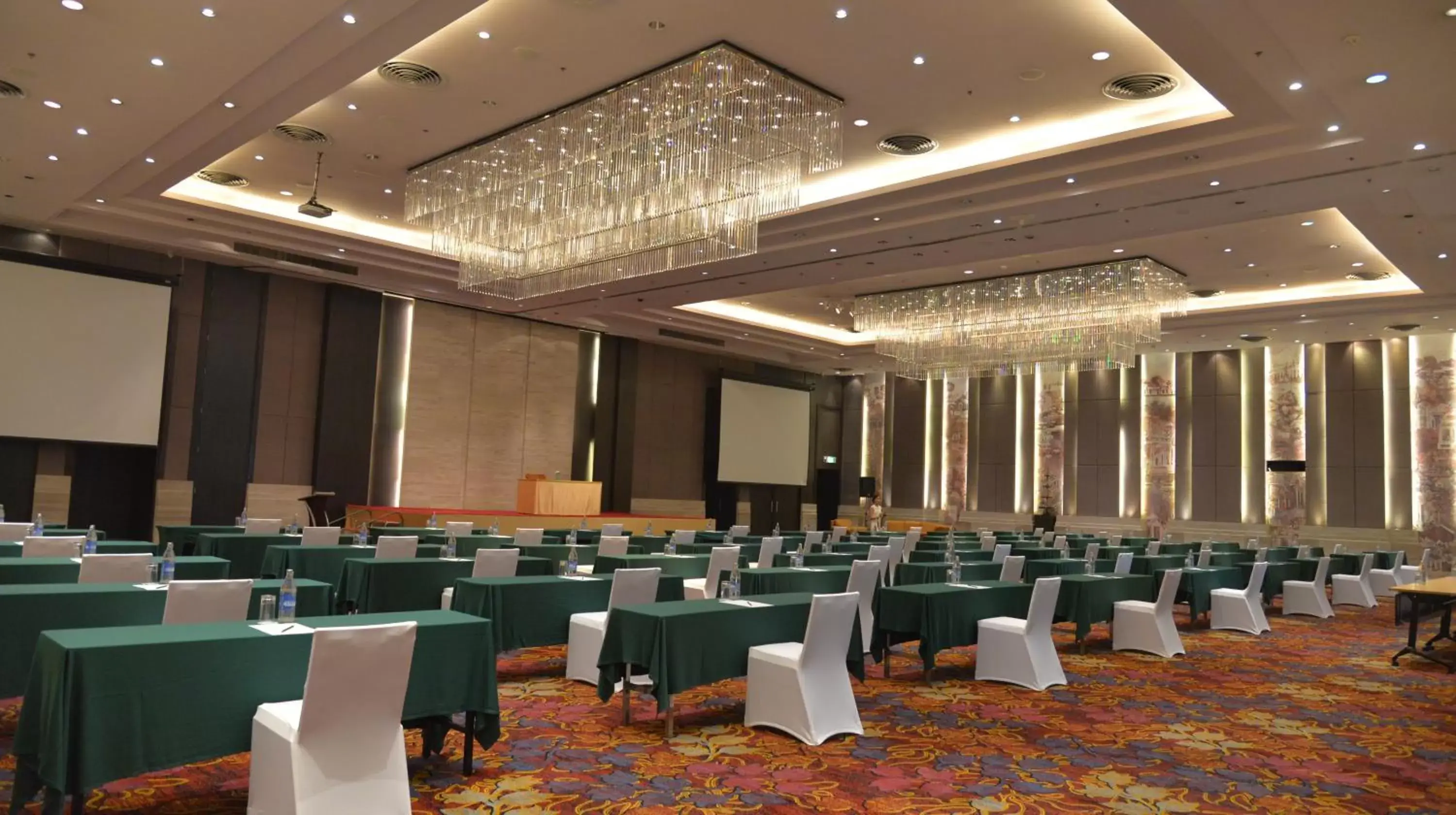 Meeting/conference room in Rama Gardens Hotel Bangkok - SHA Plus Certified