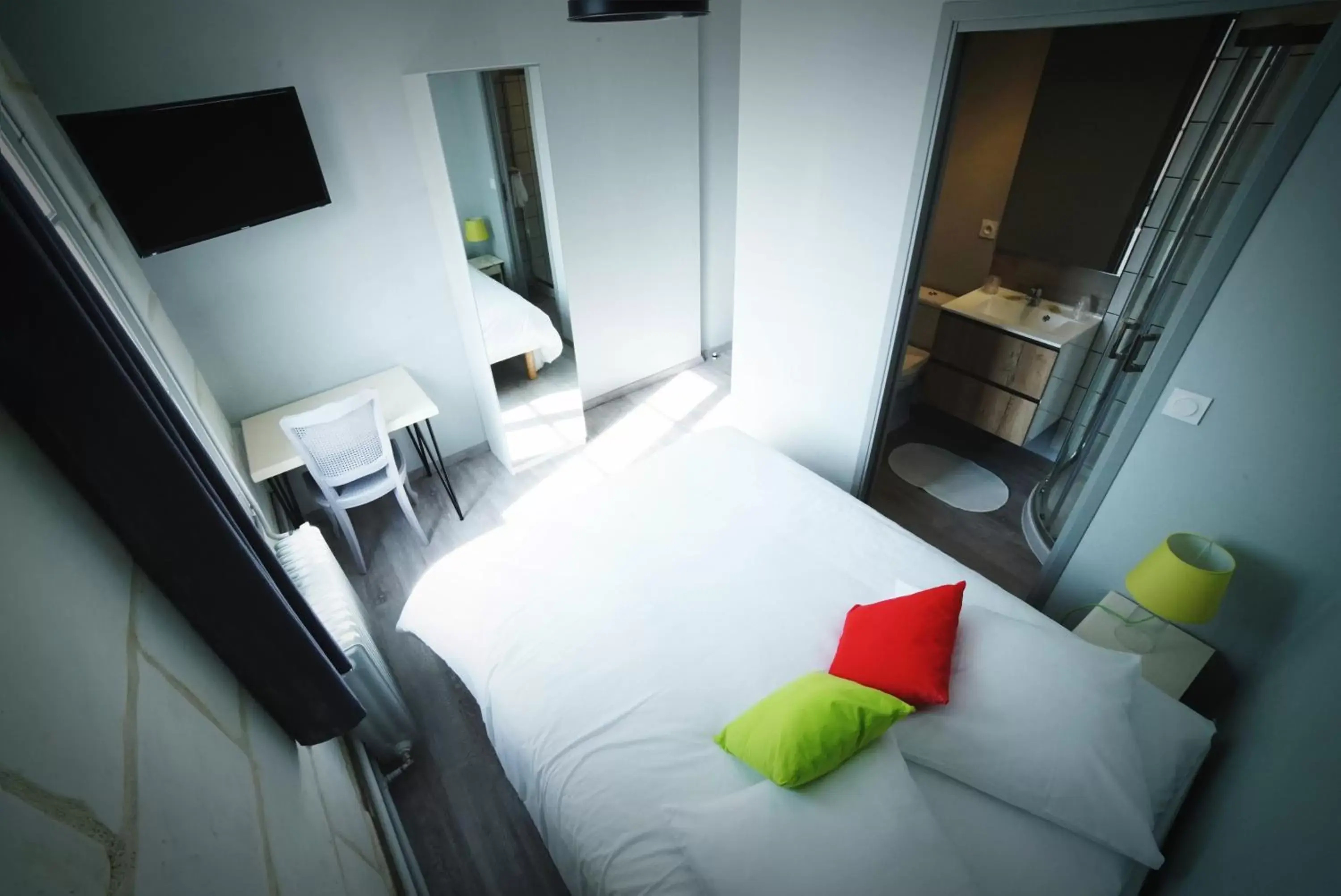 Superior Double Room in Hotel de la gare Superior Double Room in Hotel de la gare