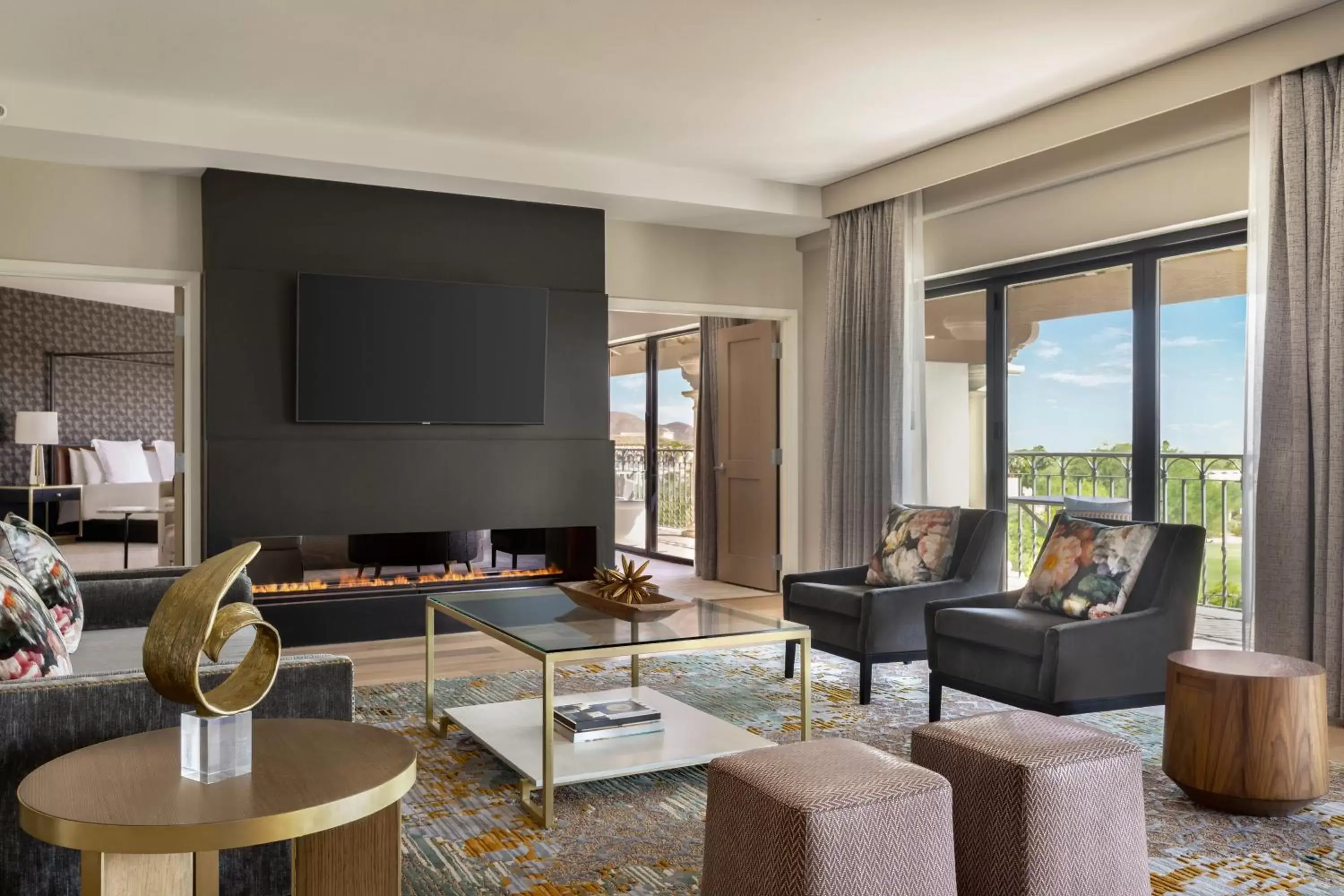 Communal lounge/ TV room, Seating Area in Fairmont Scottsdale Princess