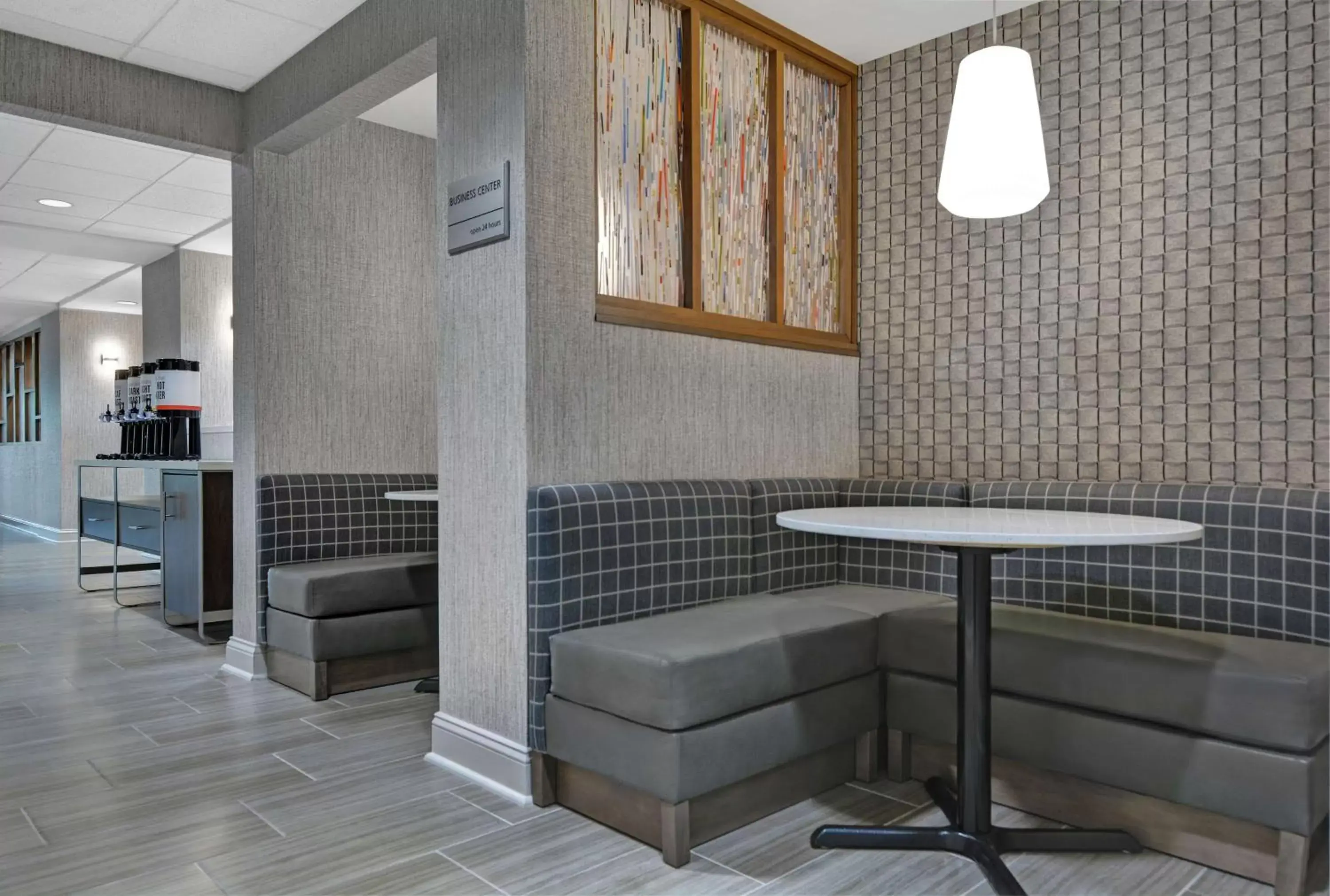 Breakfast in Hampton Inn Gallatin Breakfast in Hampton Inn Gallatin