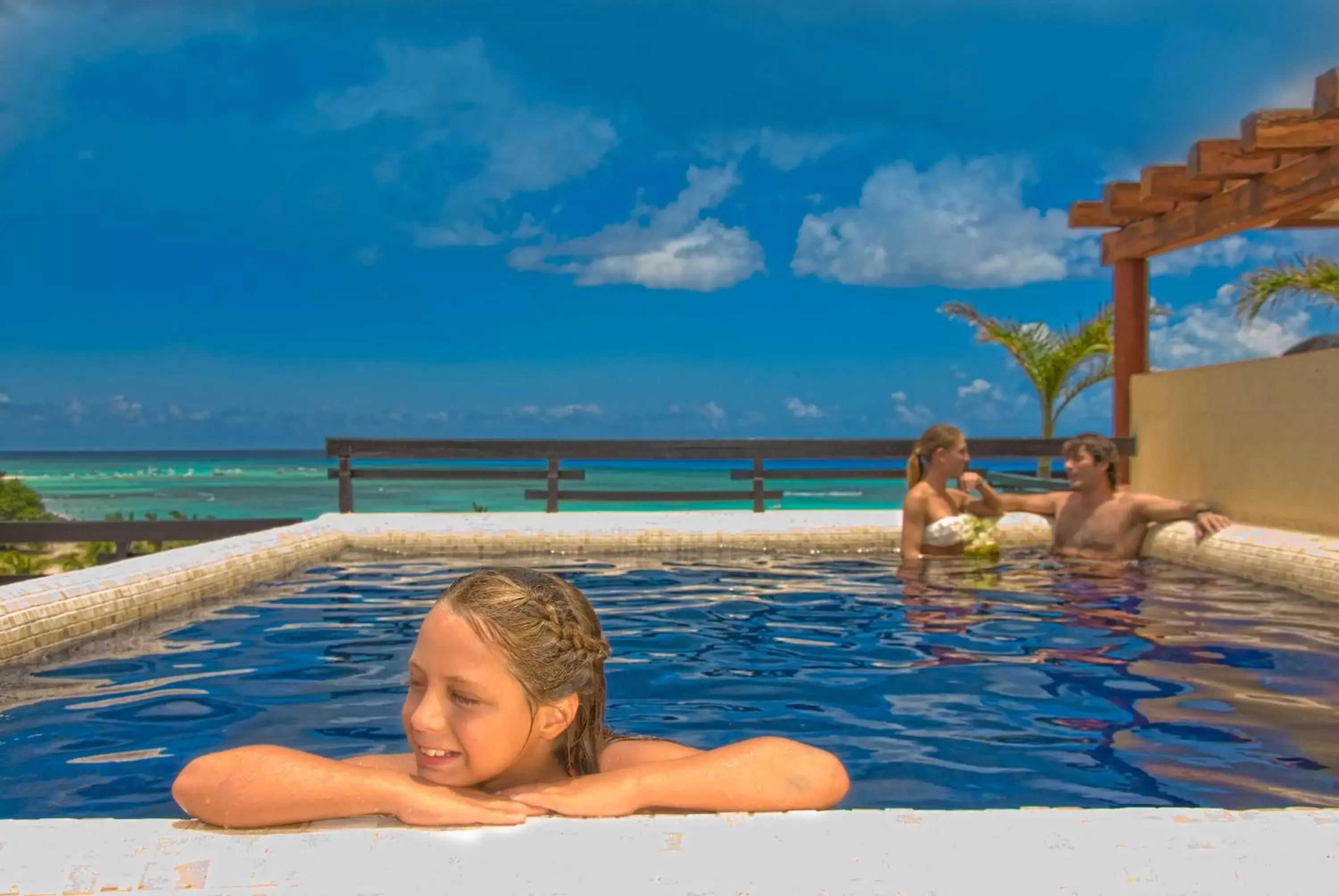 Swimming pool in La Divina by Aldea Thai Swimming pool in La Divina by Aldea Thai