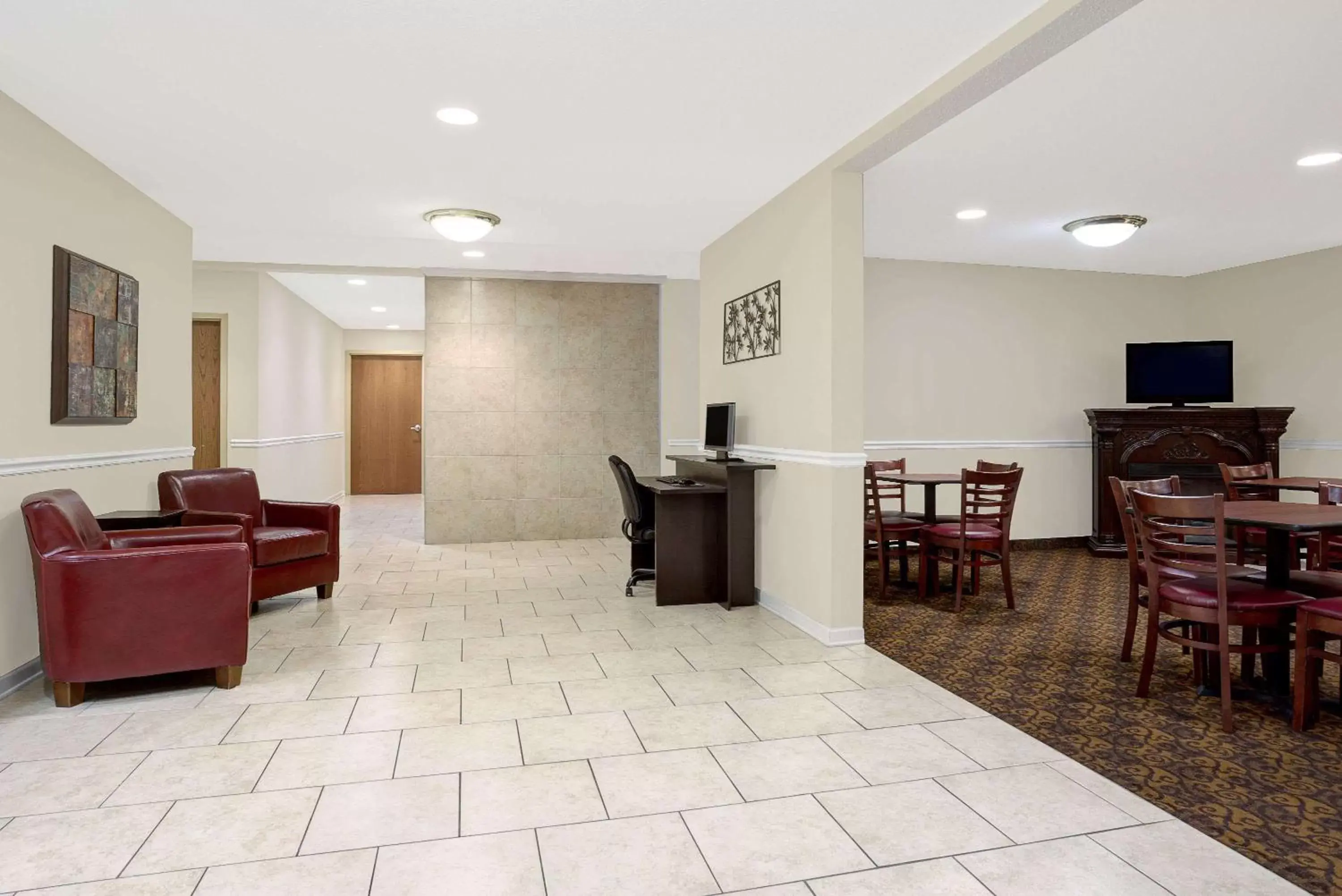 Lobby or reception, Seating Area in Days Inn by Wyndham Greensboro NC