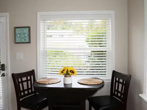 Dining Area in Twin Palms at Siesta