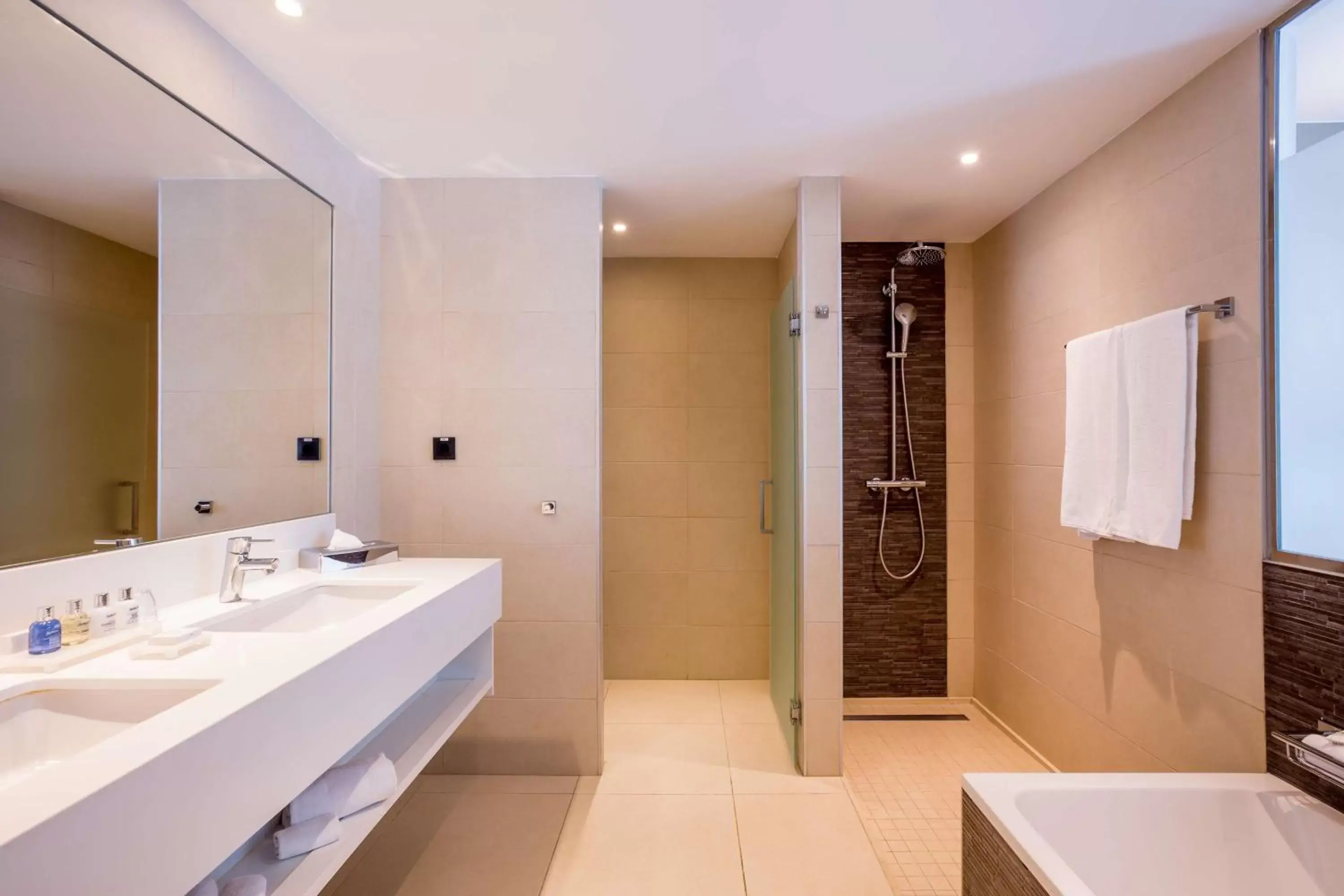 Bathroom in Radisson Blu Resort & Spa, Gran Canaria Mogan