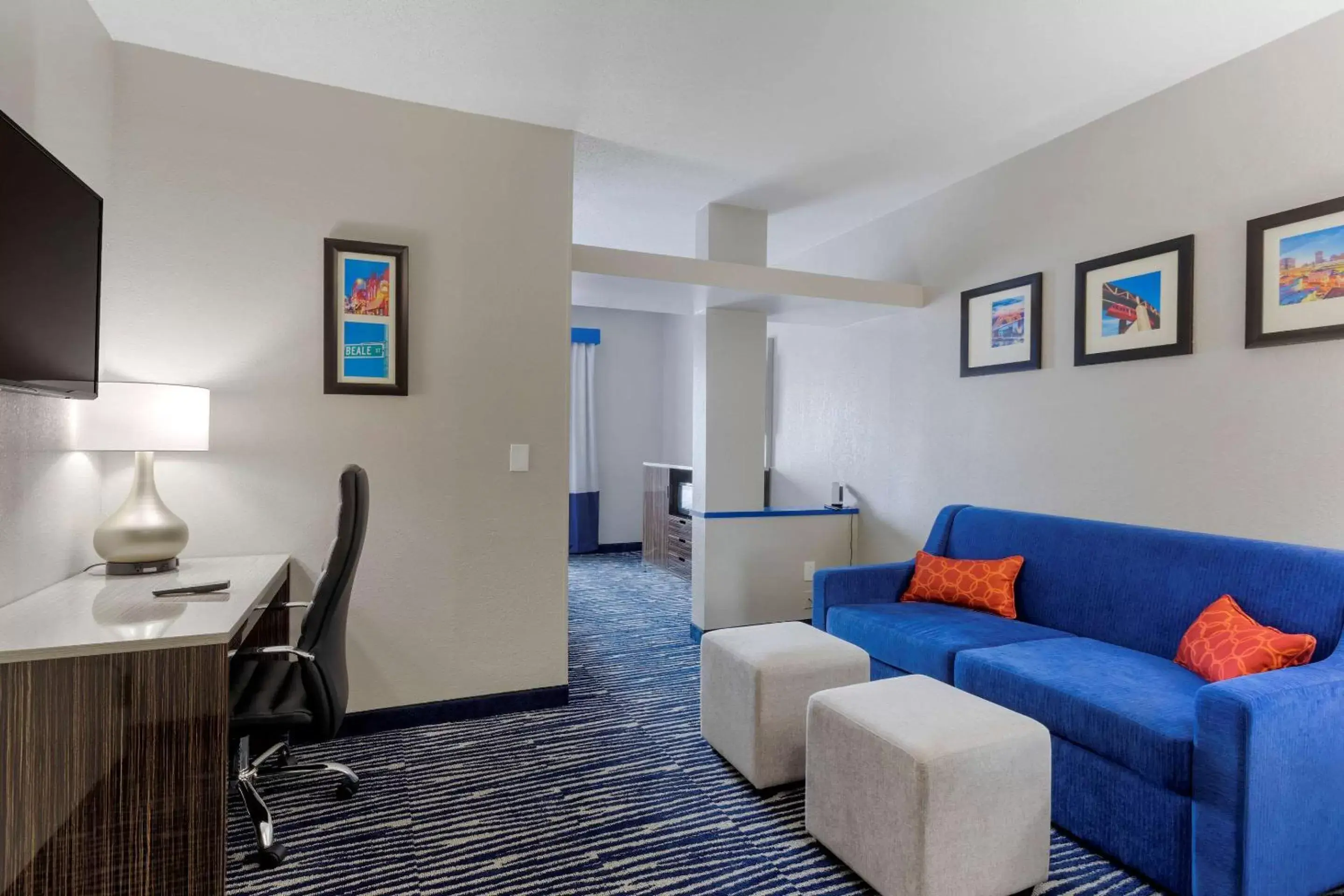 Photo of the whole room in Comfort Inn & Suites Memphis East Photo of the whole room in Comfort Inn & Suites Memphis East