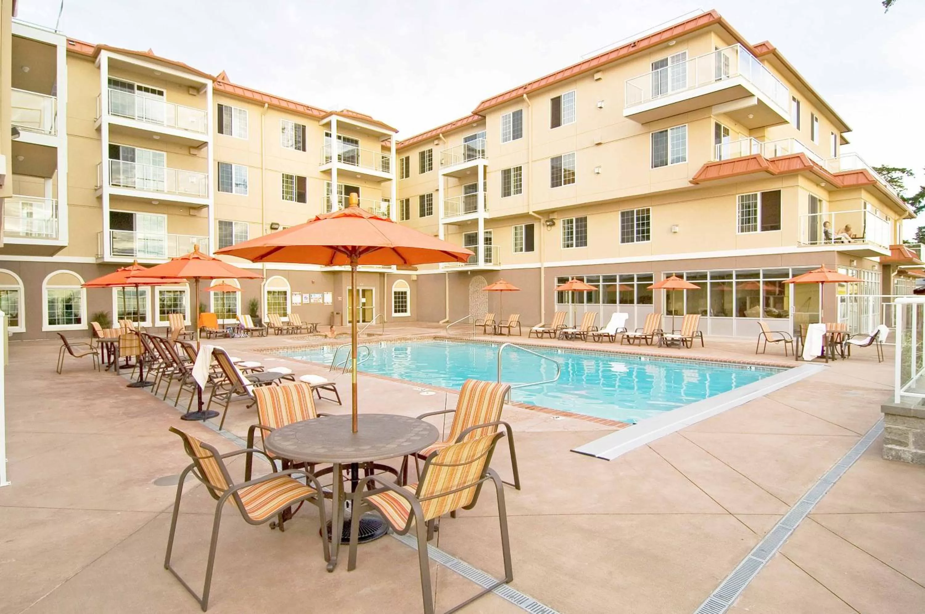 Property building in Raintree's Sandcastle, Birch Bay