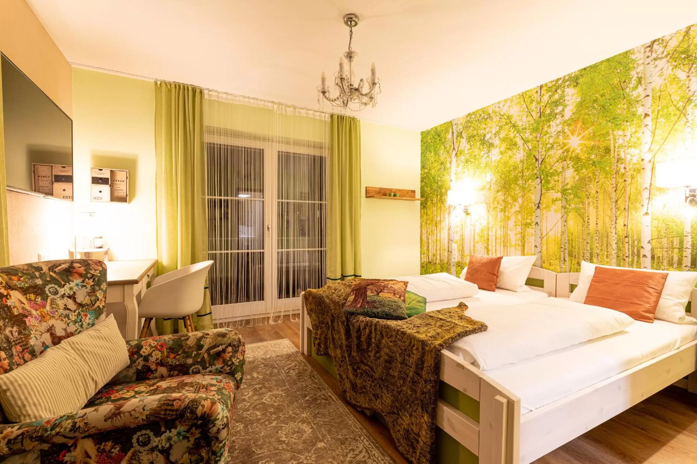 Photo of the whole room, Bed in Hotel Restaurant Grüner Baum und Altes Tor