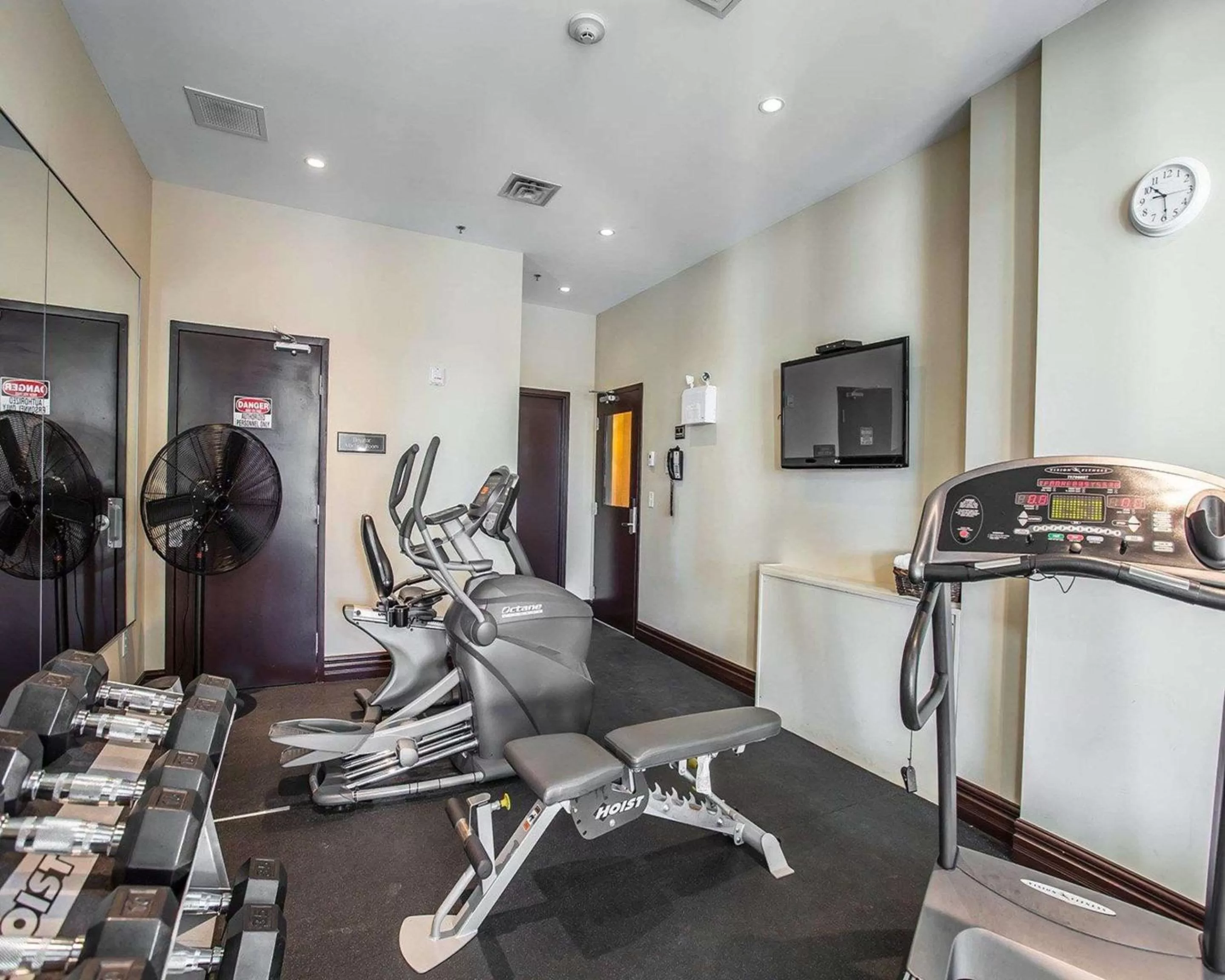Fitness centre/facilities in Comfort Hotel Bayer's Lake