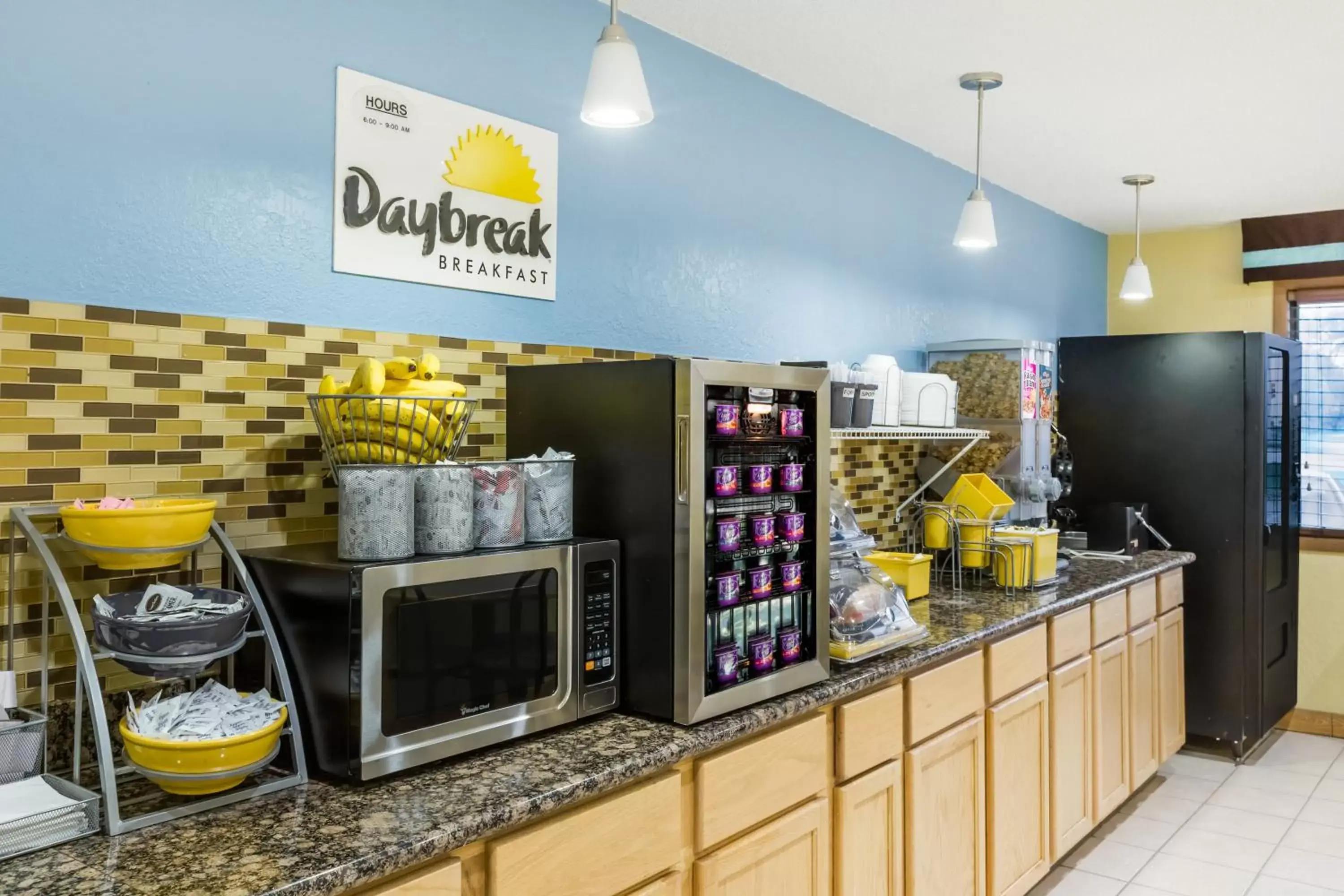 Continental breakfast in Days Inn by Wyndham Ankeny - Des Moines