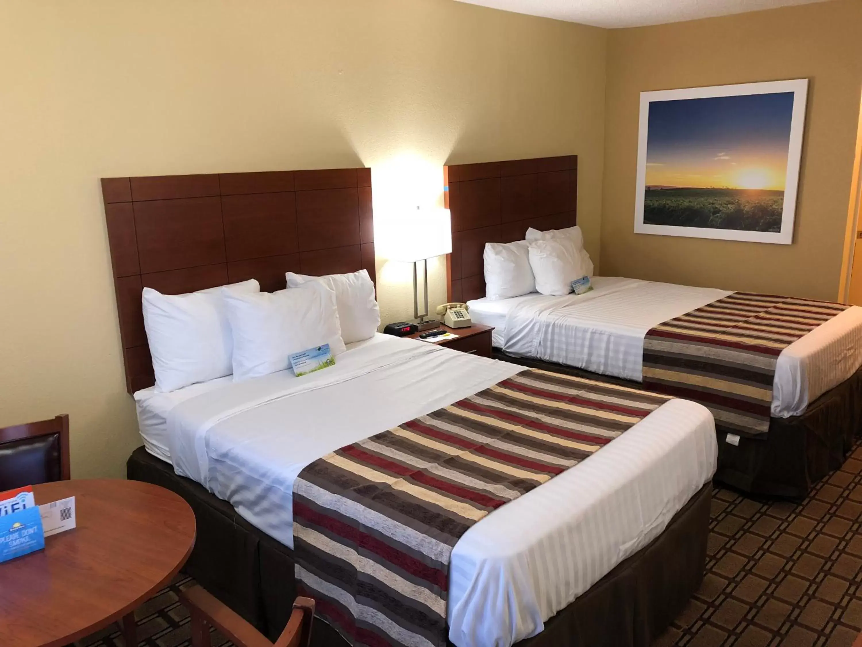 Bed in Days Inn by Wyndham Natchez