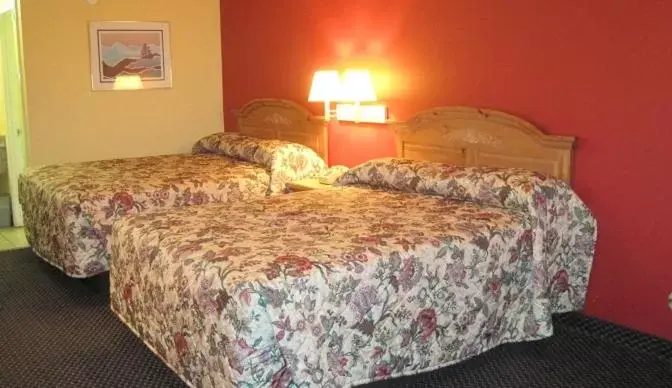 Bed in Bestway Inn