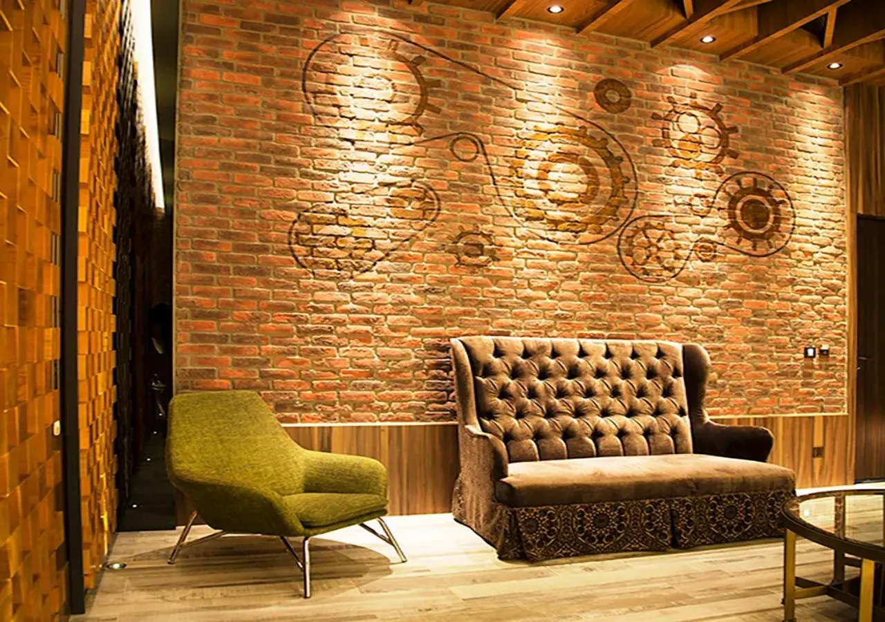 Seating Area in Royal Group Motel Fengshan Branch