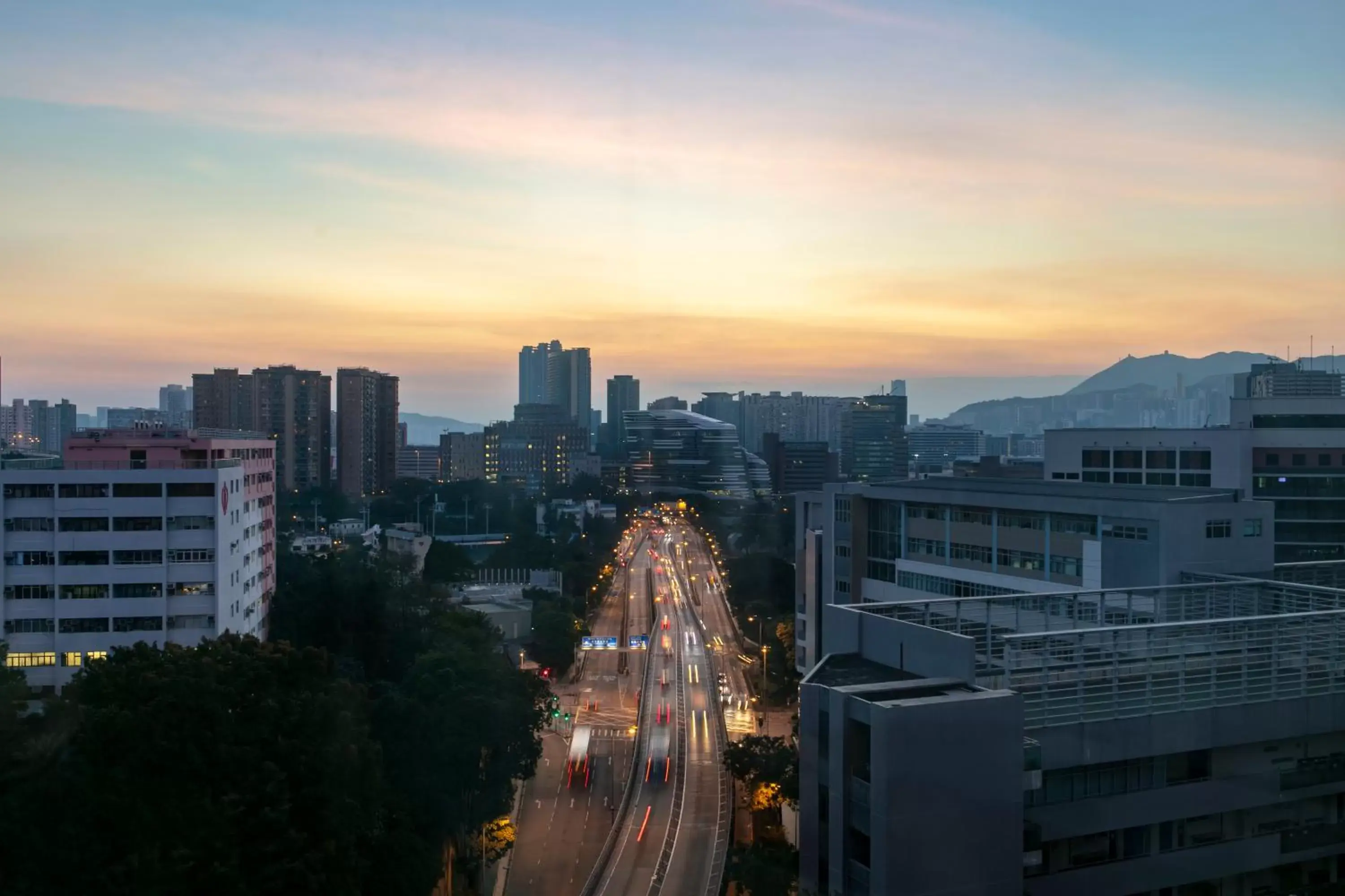 Sunrise, Sunrise/Sunset in Hotel Stage