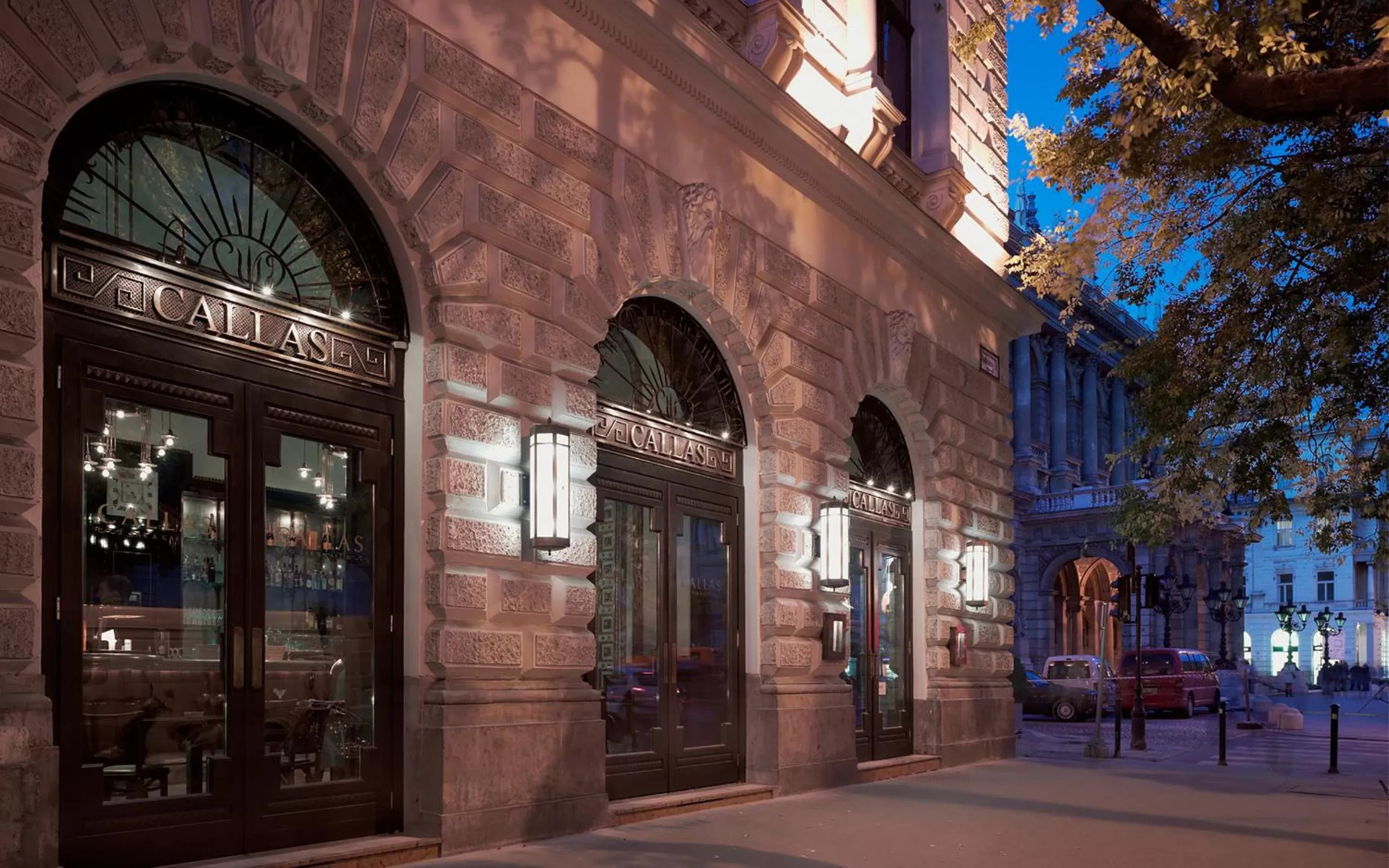 Facade/entrance in Callas House