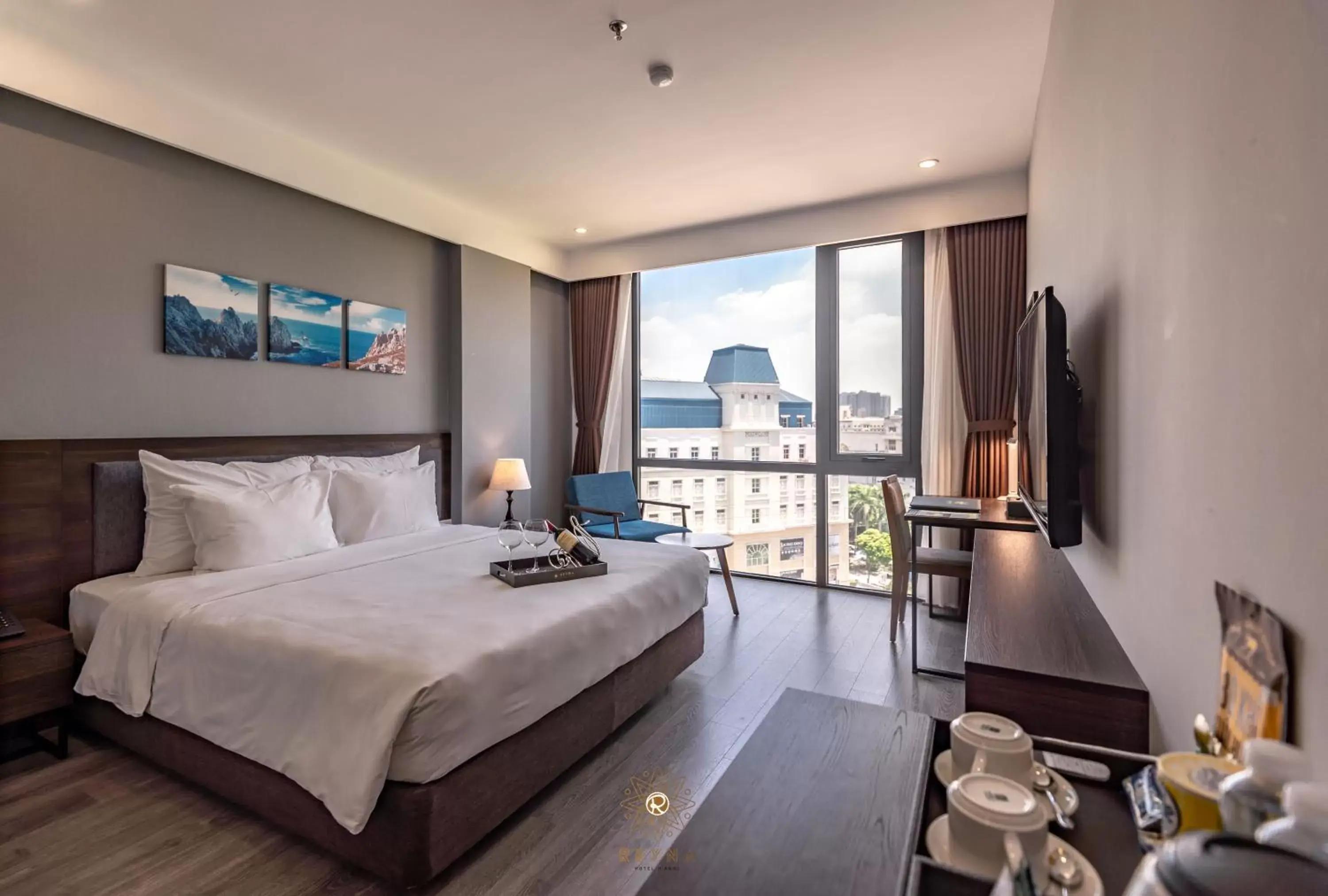 Deluxe Double or Twin Room in Reyna Hotel Hanoi & Spa Deluxe Double or Twin Room in Reyna Hotel Hanoi & Spa