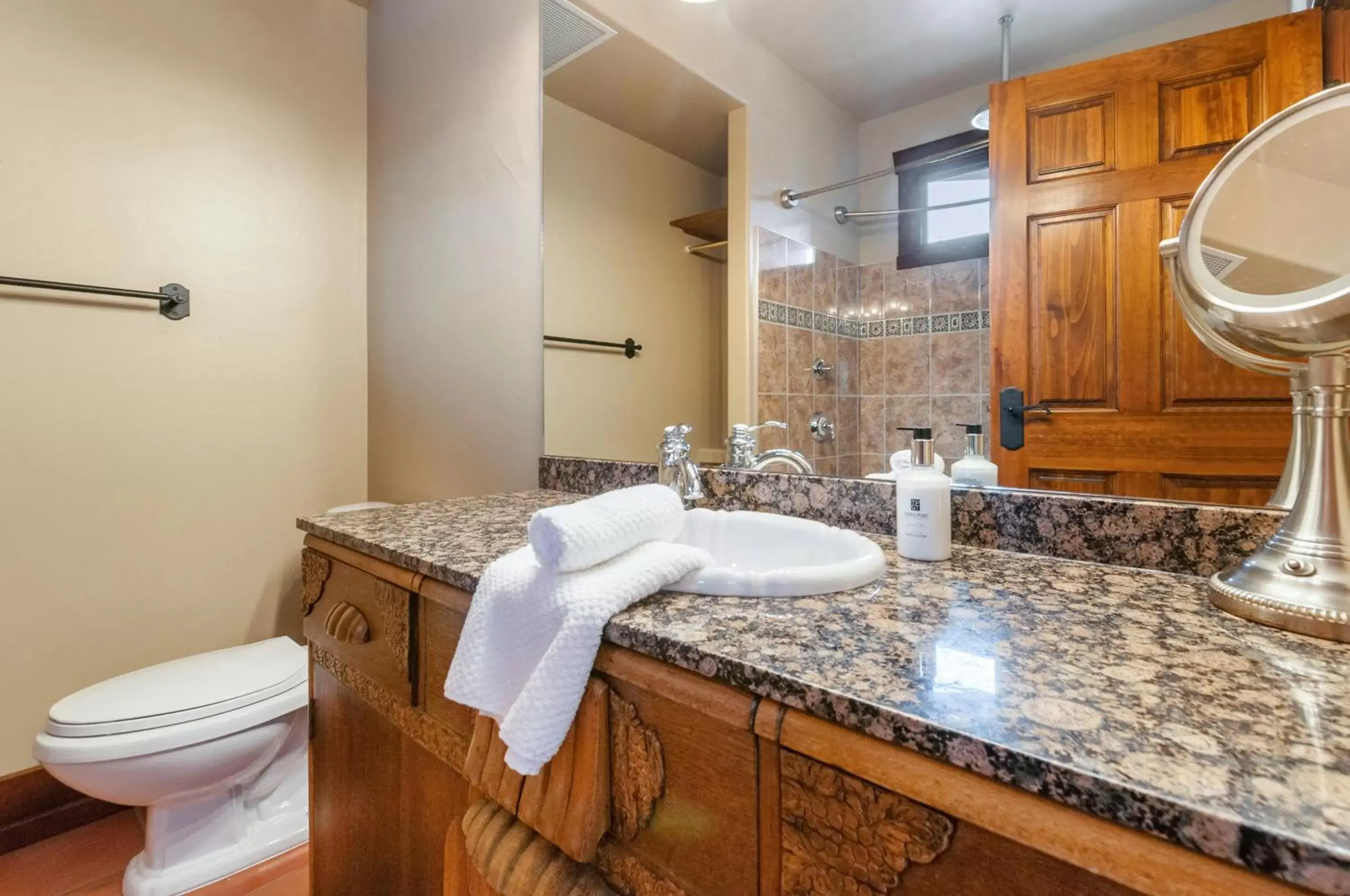 Bathroom in Casa Grande Inn & Suites