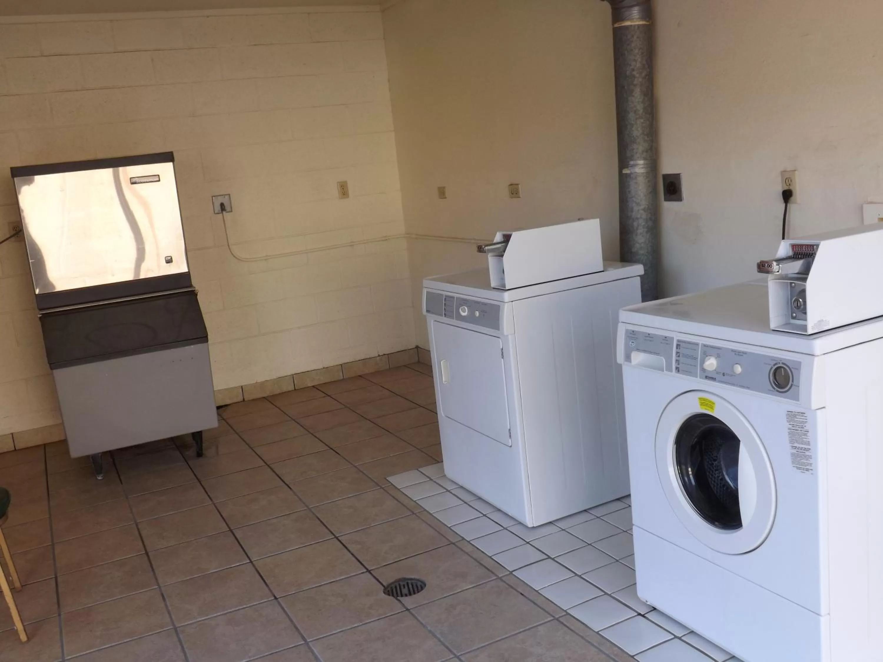 Area and facilities in Tristar Inn Xpress