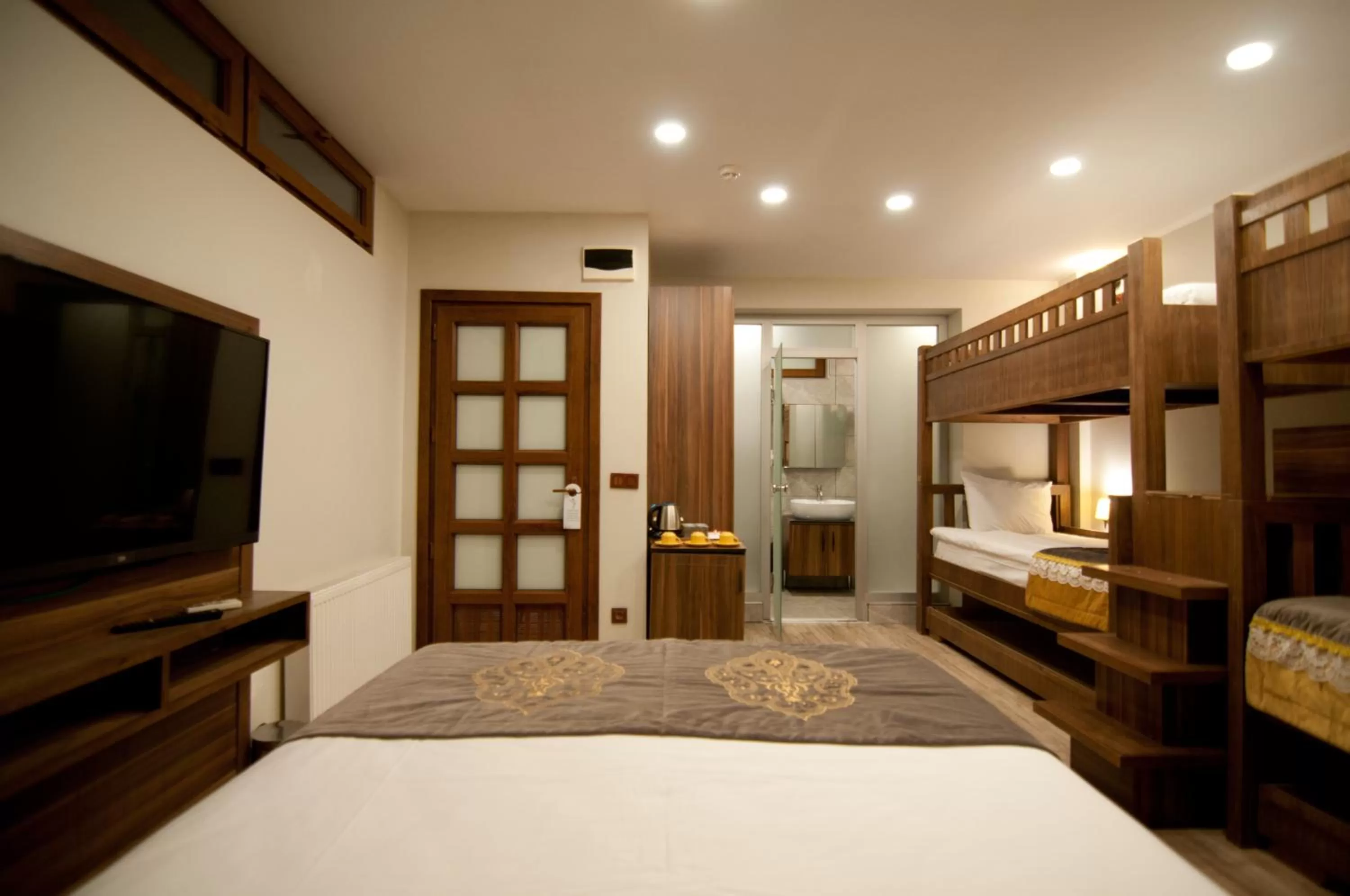 Photo of the whole room, Bed in Ferman Konak Hotel-Special Category