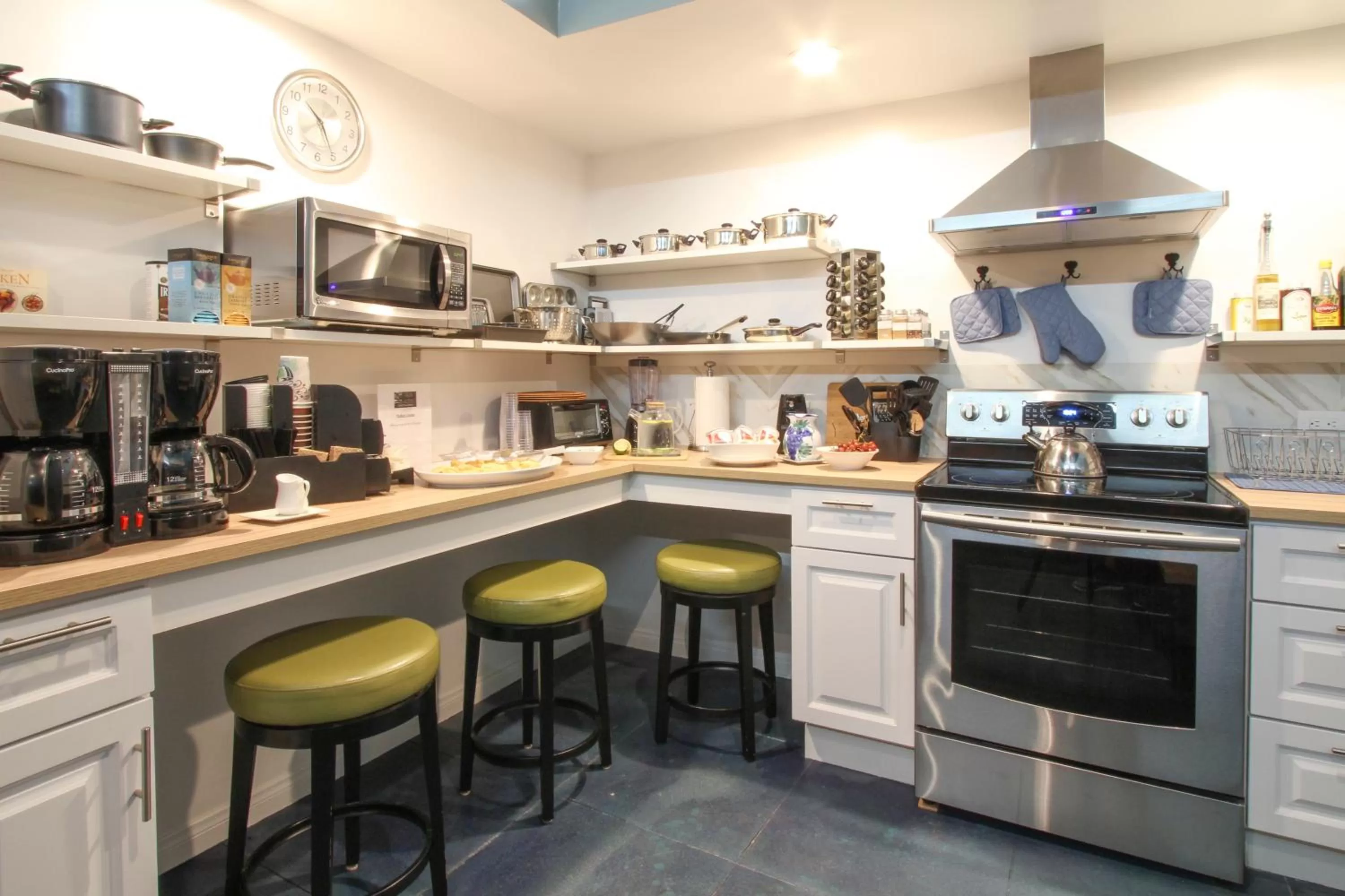 Communal kitchen in Hotel Royal