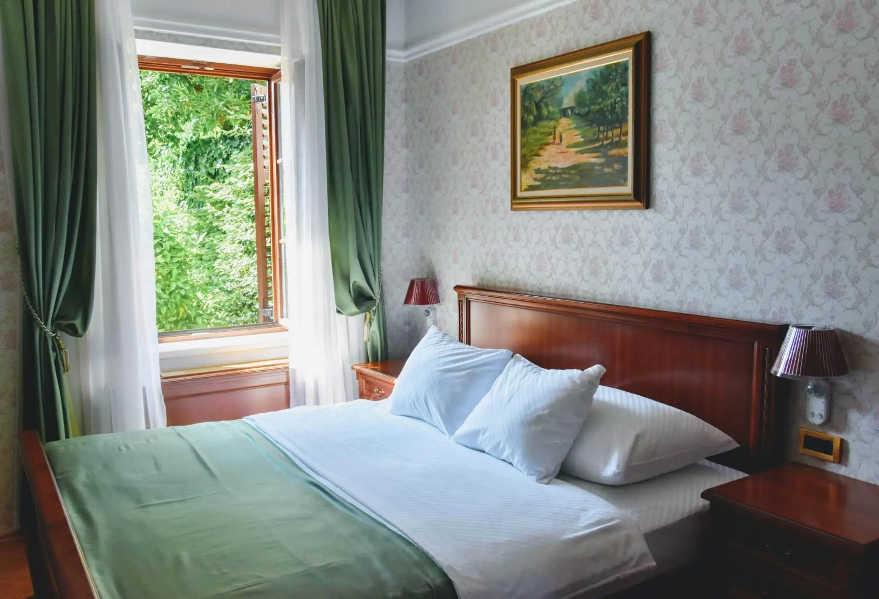 Bed in Boutique Hotel Kazbek