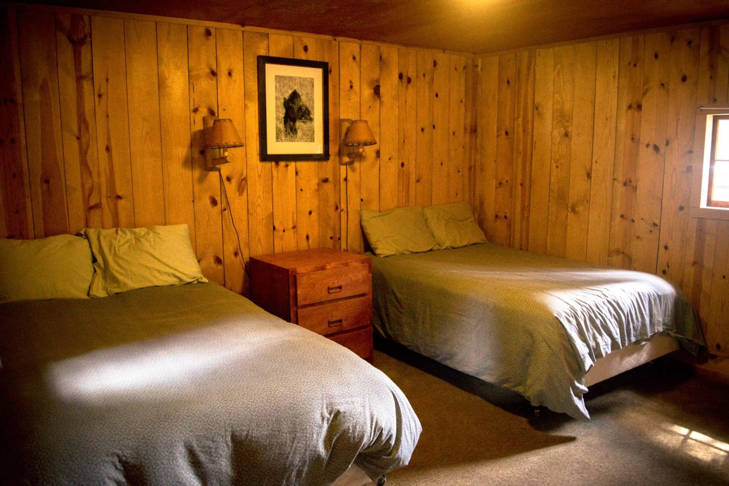 Bed in Silver Gate Lodging