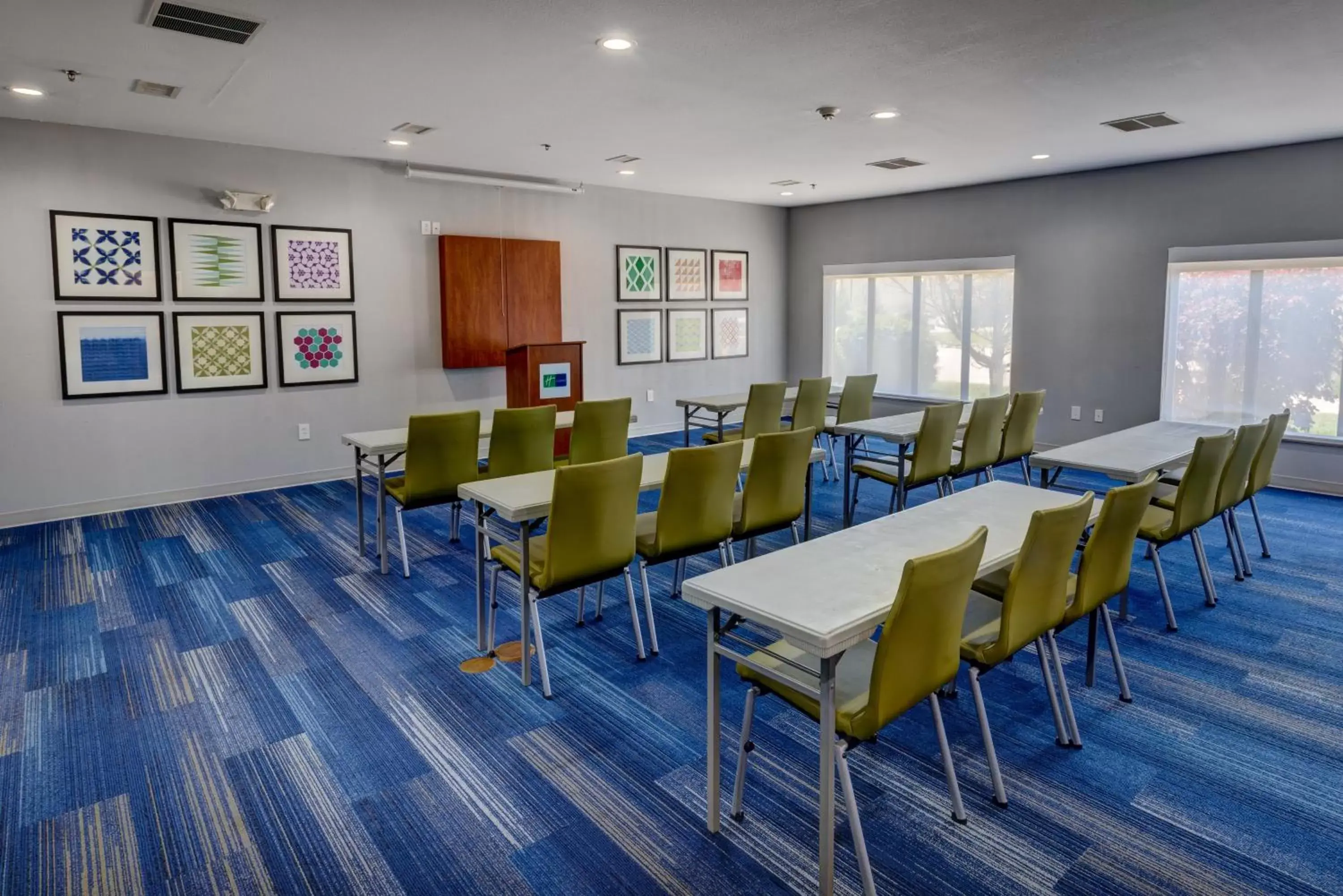 Meeting/conference room in Holiday Inn Express Hotel & Suites Shelbyville, an IHG Hotel