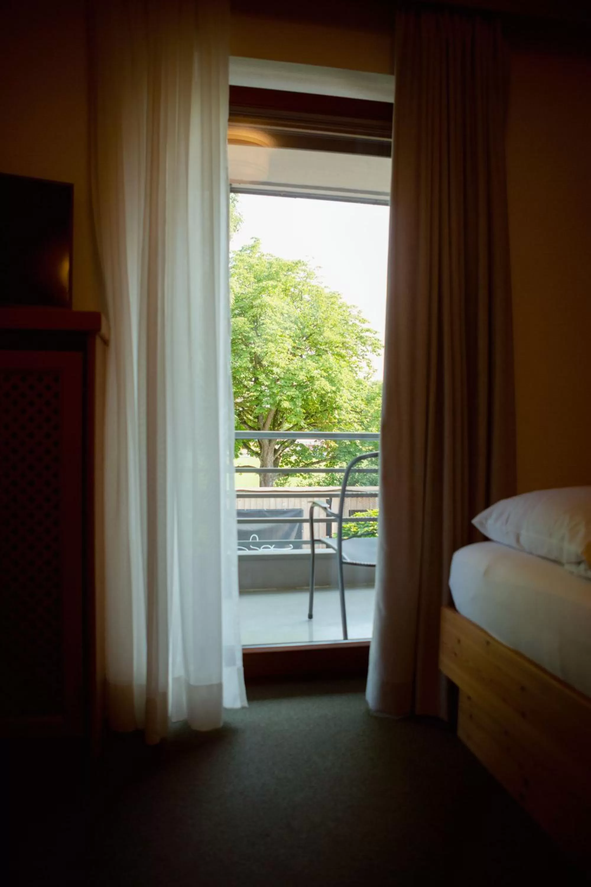 Photo of the whole room, Bed in Strandhotel SüdSee Diessen am Ammersee