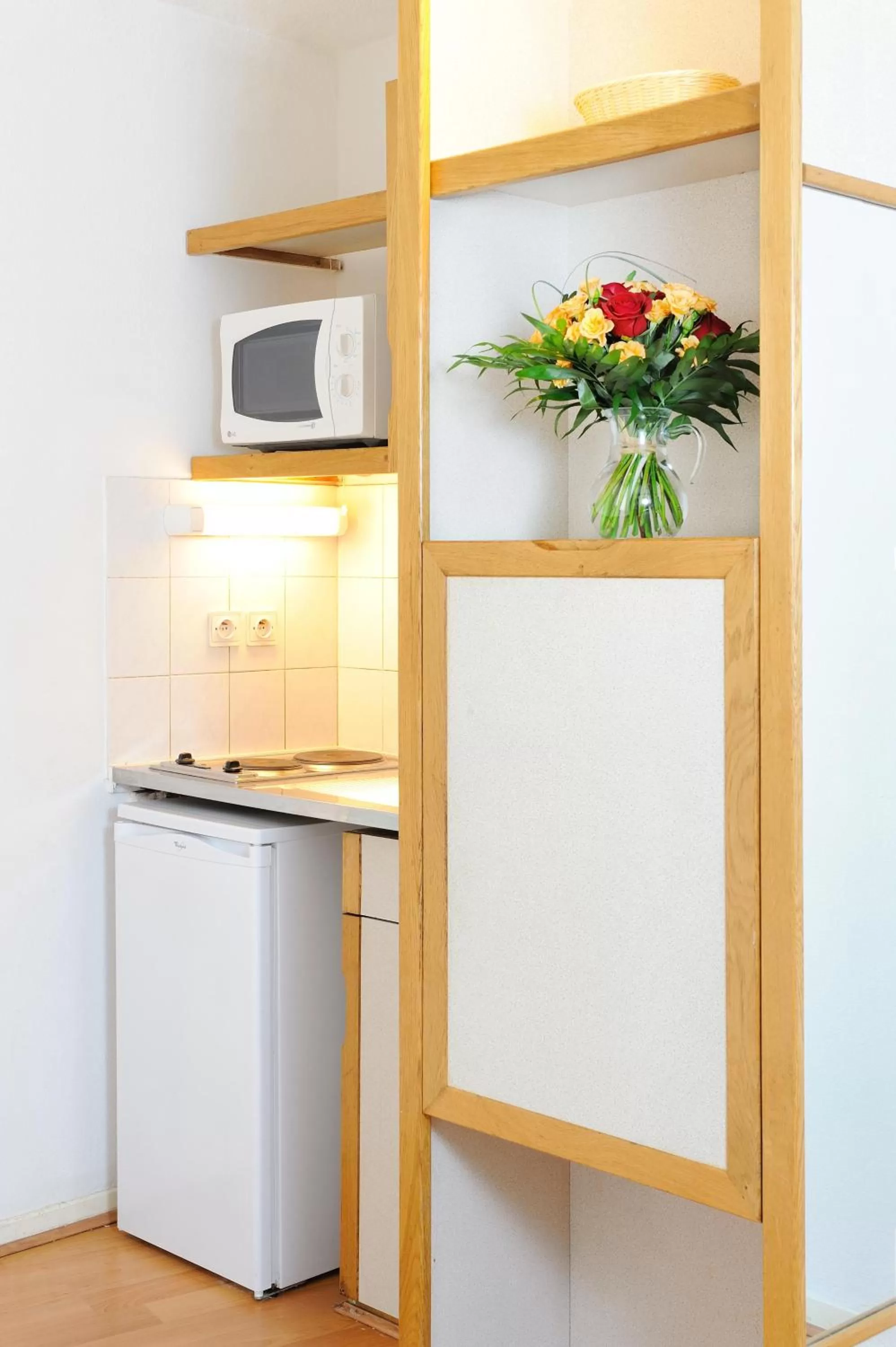 Kitchen or kitchenette in Séjours & Affaires Lyon Saxe-Gambetta