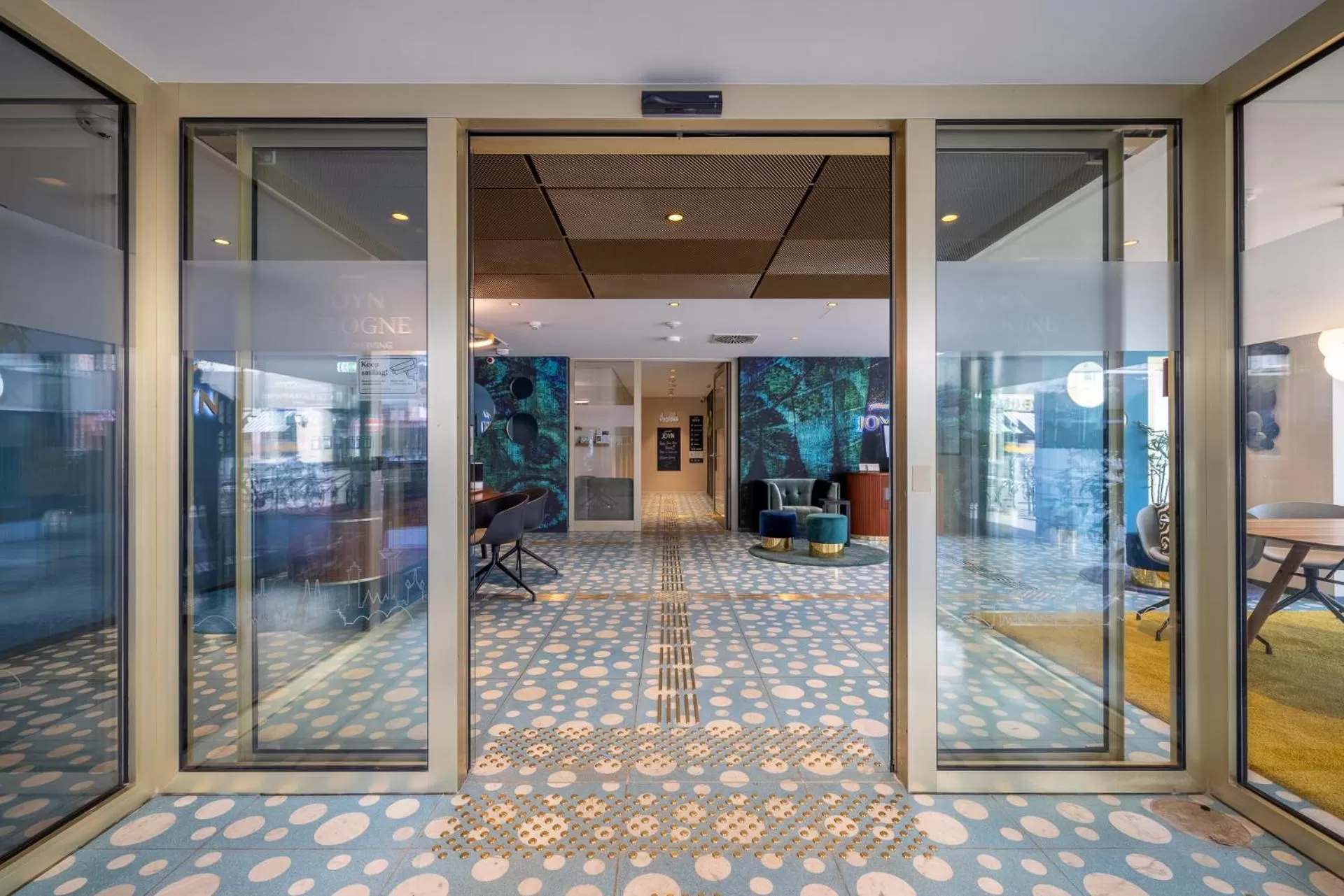 Lobby or reception in JOYN Cologne - Serviced Apartments