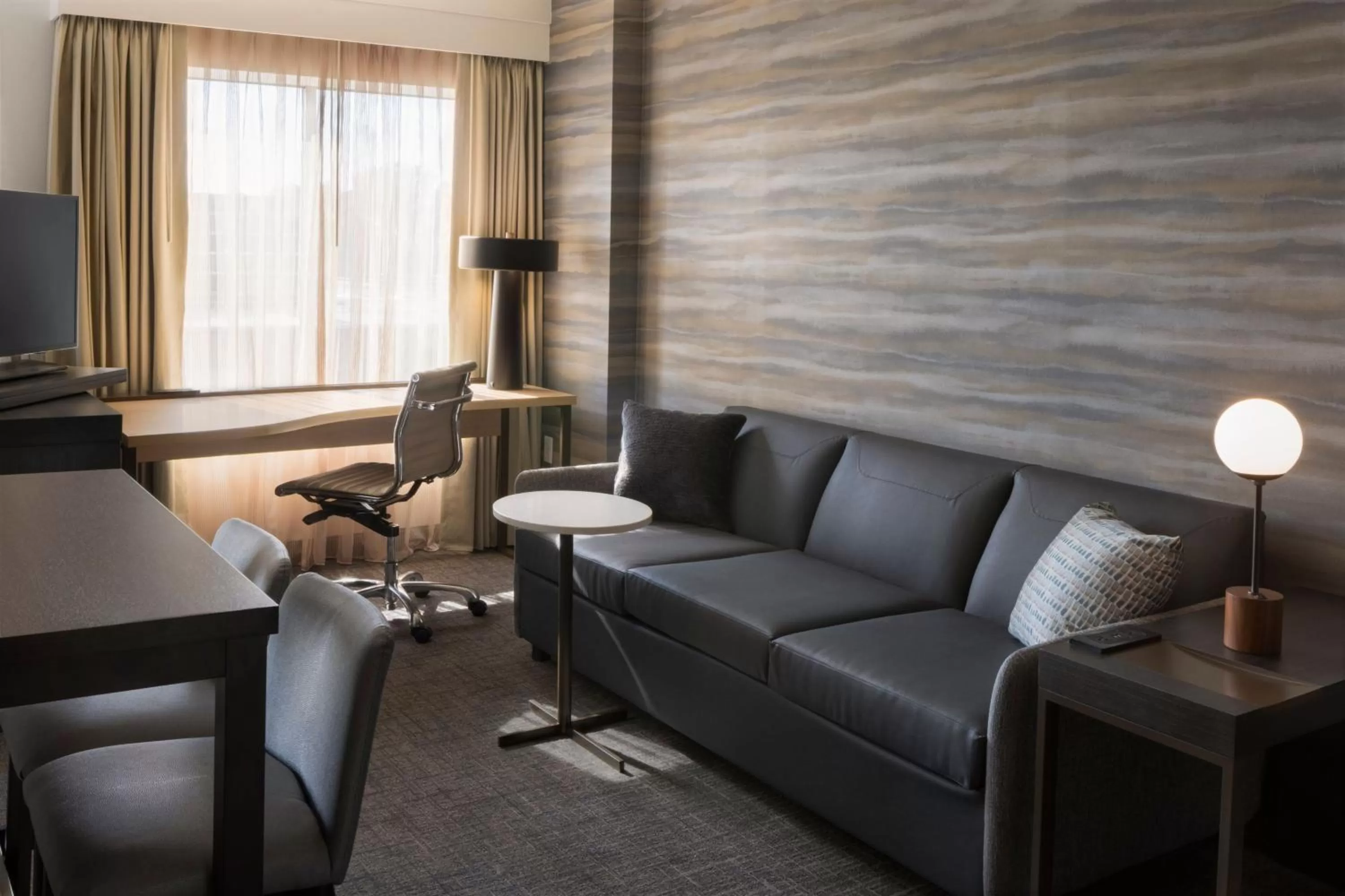 Living room in Residence Inn by Marriott Sacramento Downtown at Capitol Park