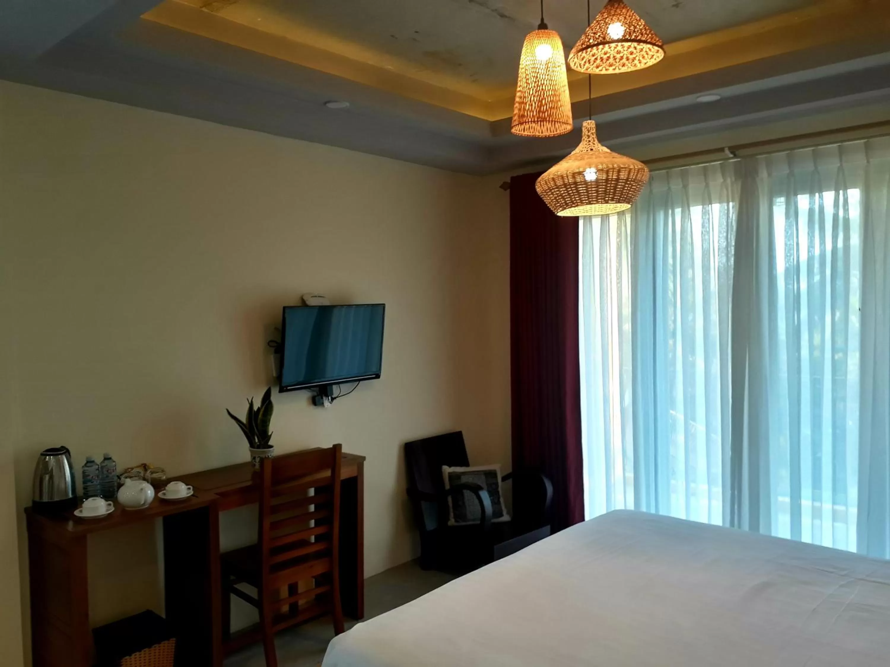 Bedroom, Bed in Pink Tulip Hoi An