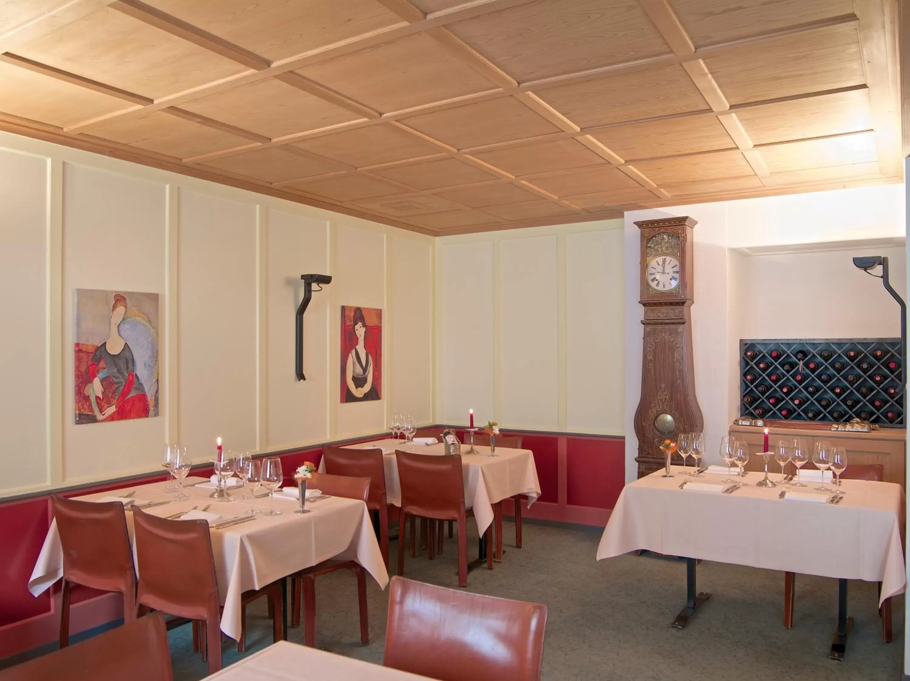 Restaurant/Places to Eat in Poschiavo Suisse Hotel