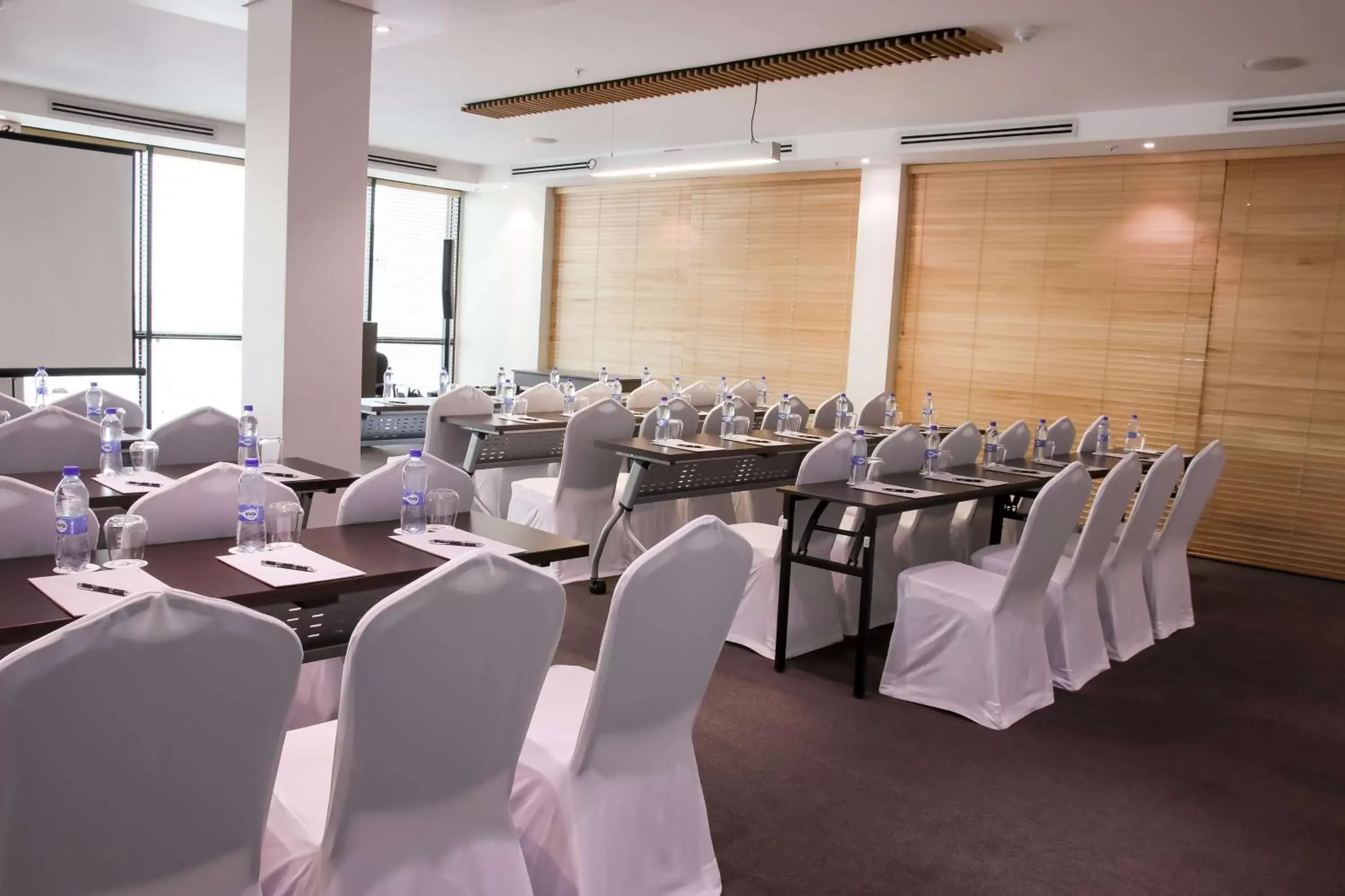 Meeting/conference room in Legend Hotel Lagos Airport, Curio Collection By Hilton