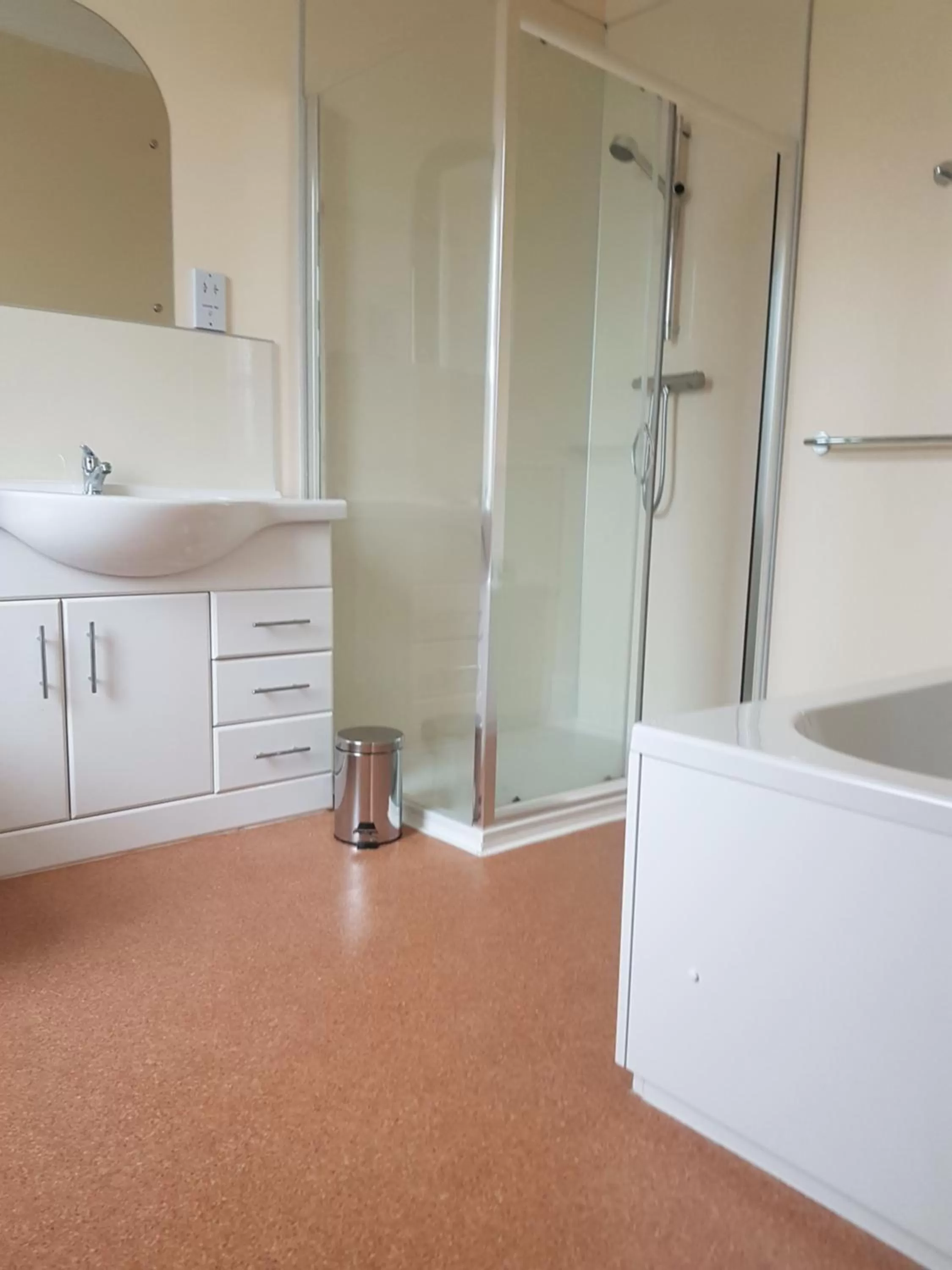 Standard Twin Room in The Station Hotel